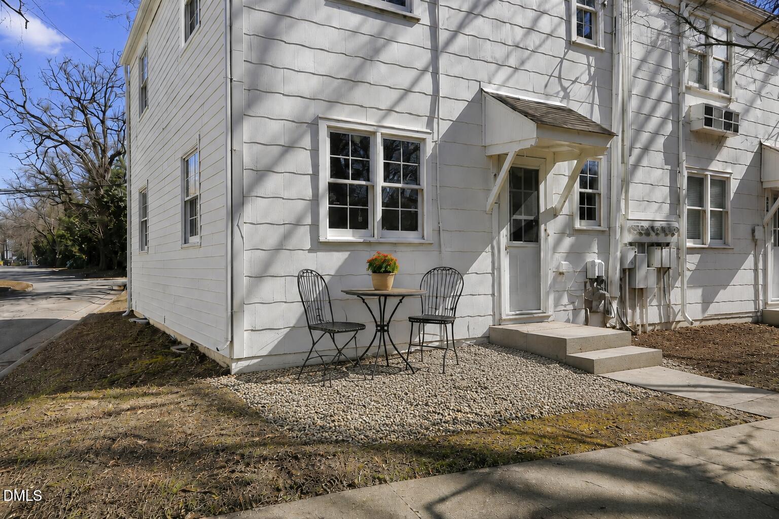 933 St Marys Street Property Photo 30