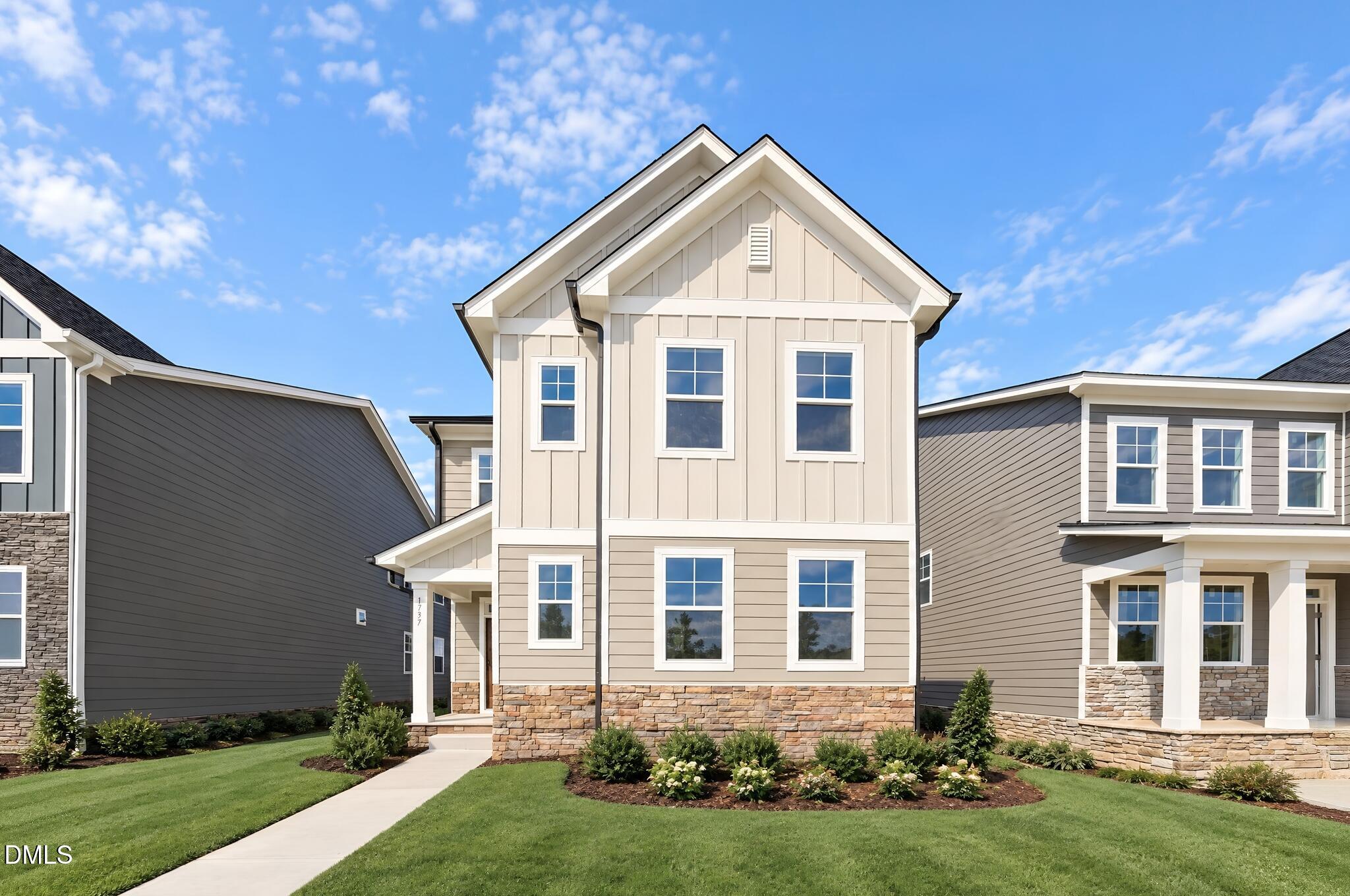 1737 Uplift Avenue Property Photo 1