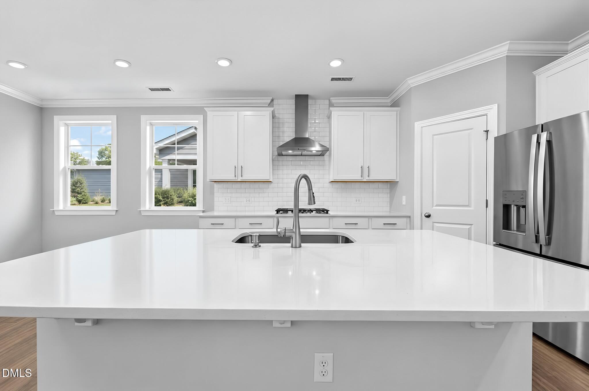 1737 Uplift Avenue Property Photo 5