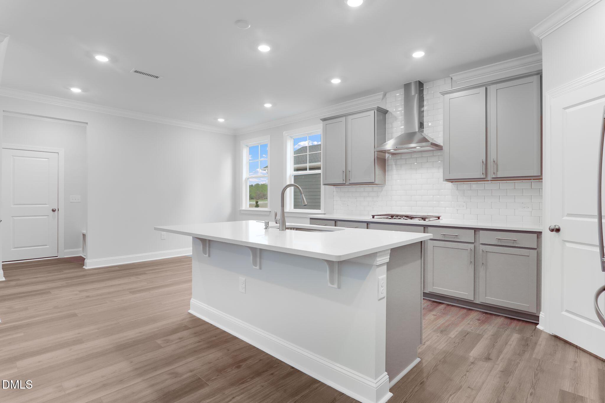 1737 Uplift Avenue Property Photo 7