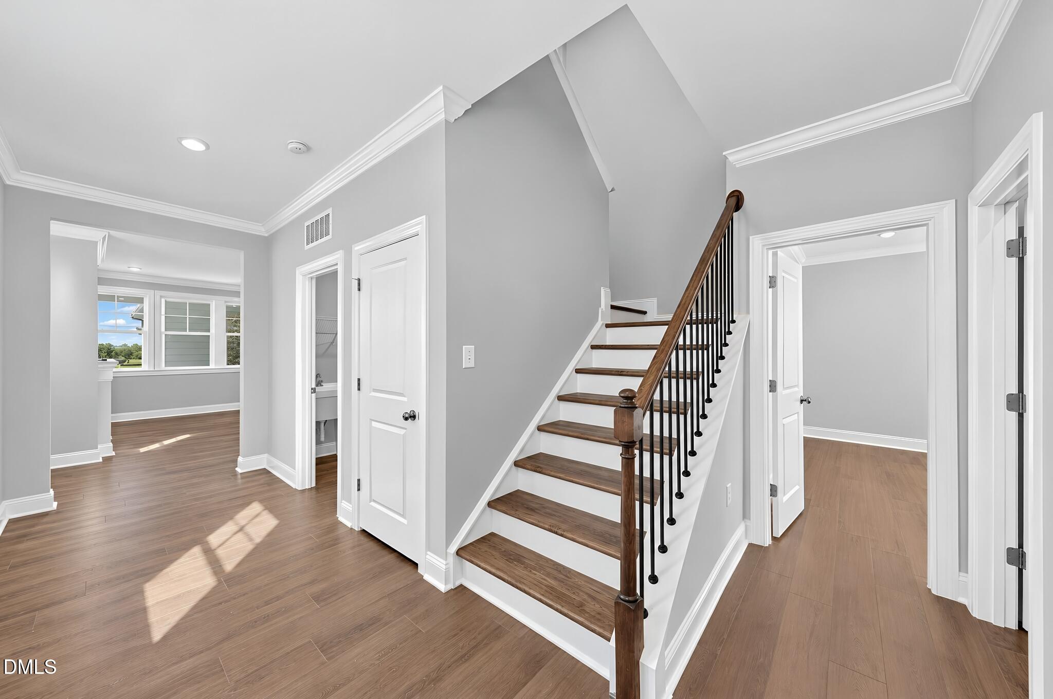 1737 Uplift Avenue Property Photo 10