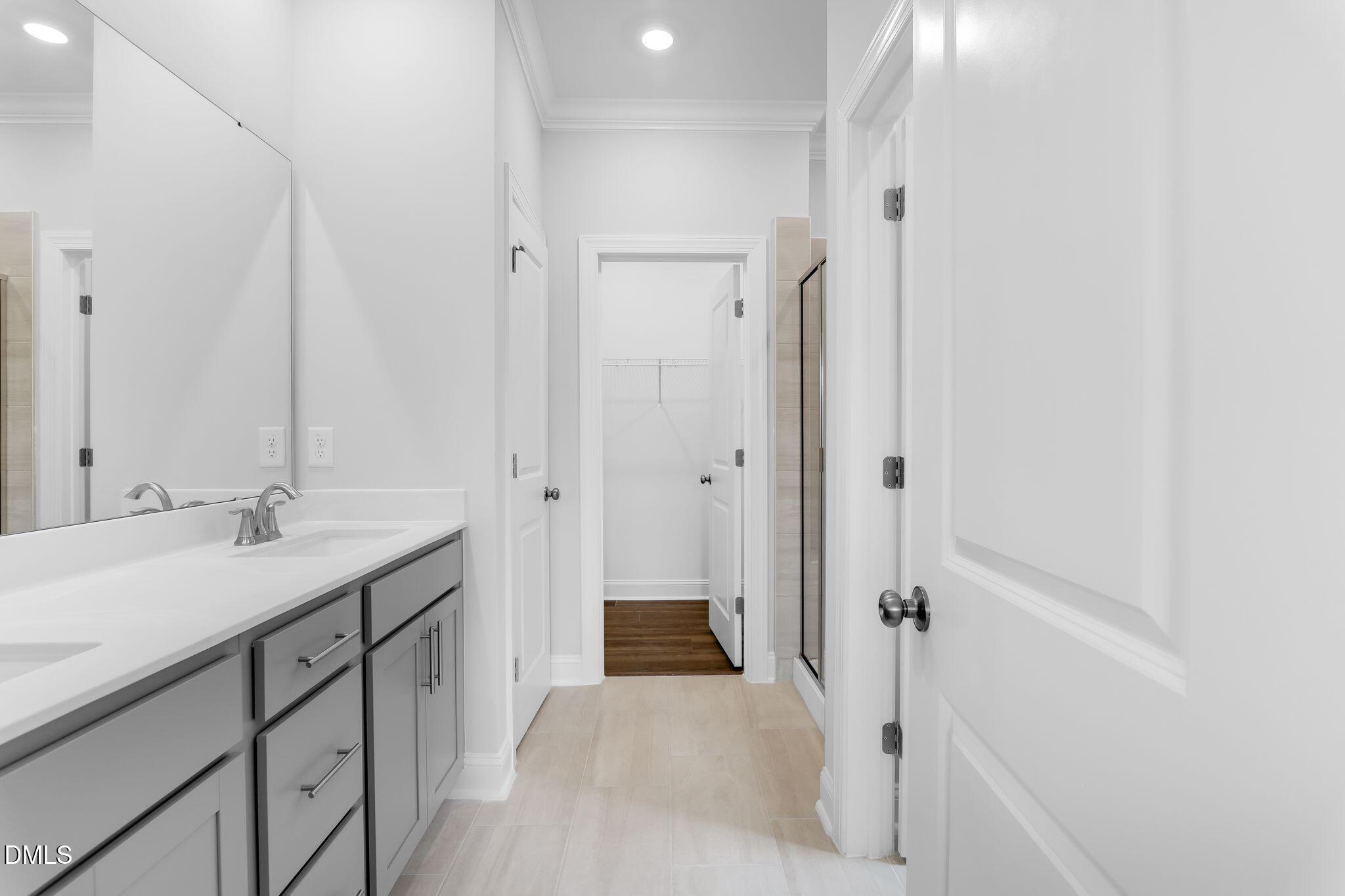 1737 Uplift Avenue Property Photo 22