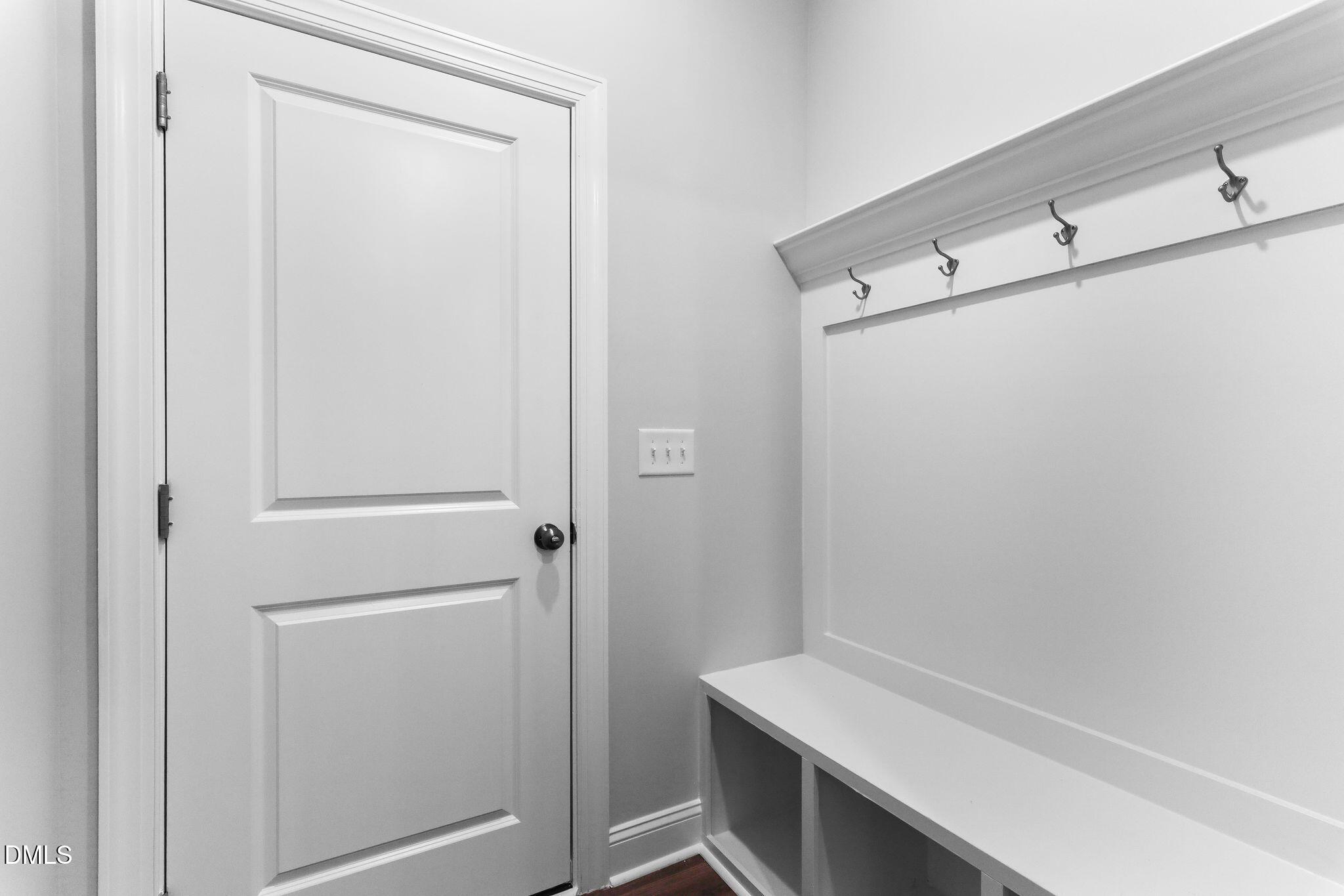 1737 Uplift Avenue Property Photo 24