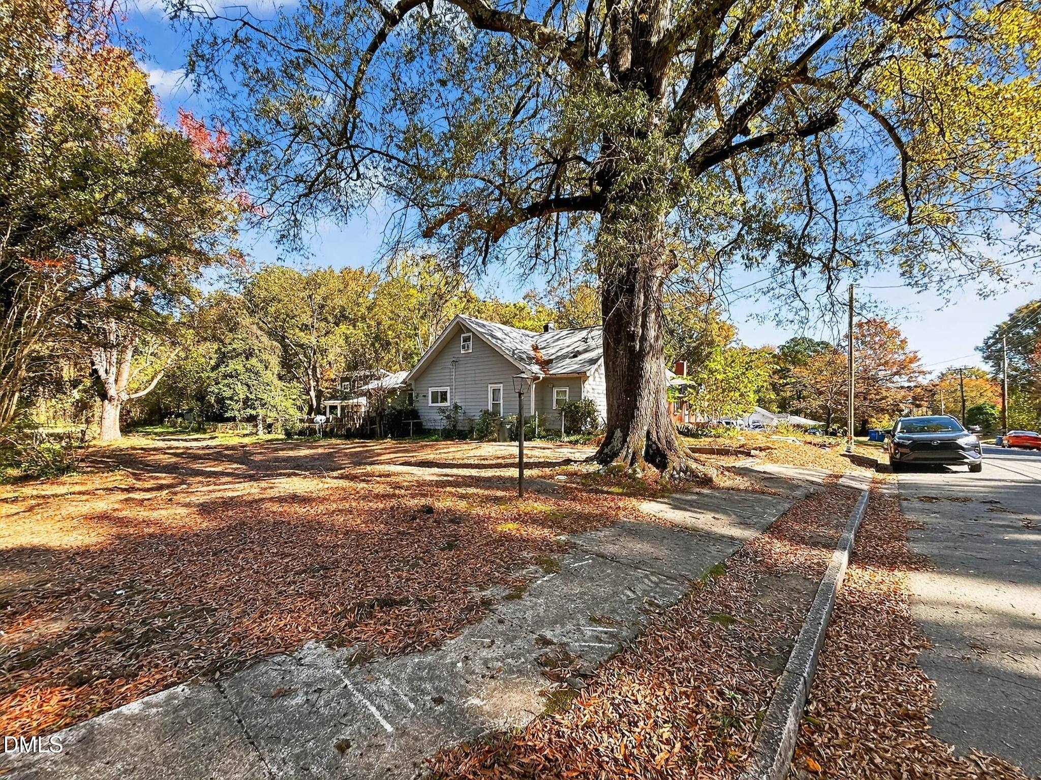 2711-a Ashe Street Property Photo 13