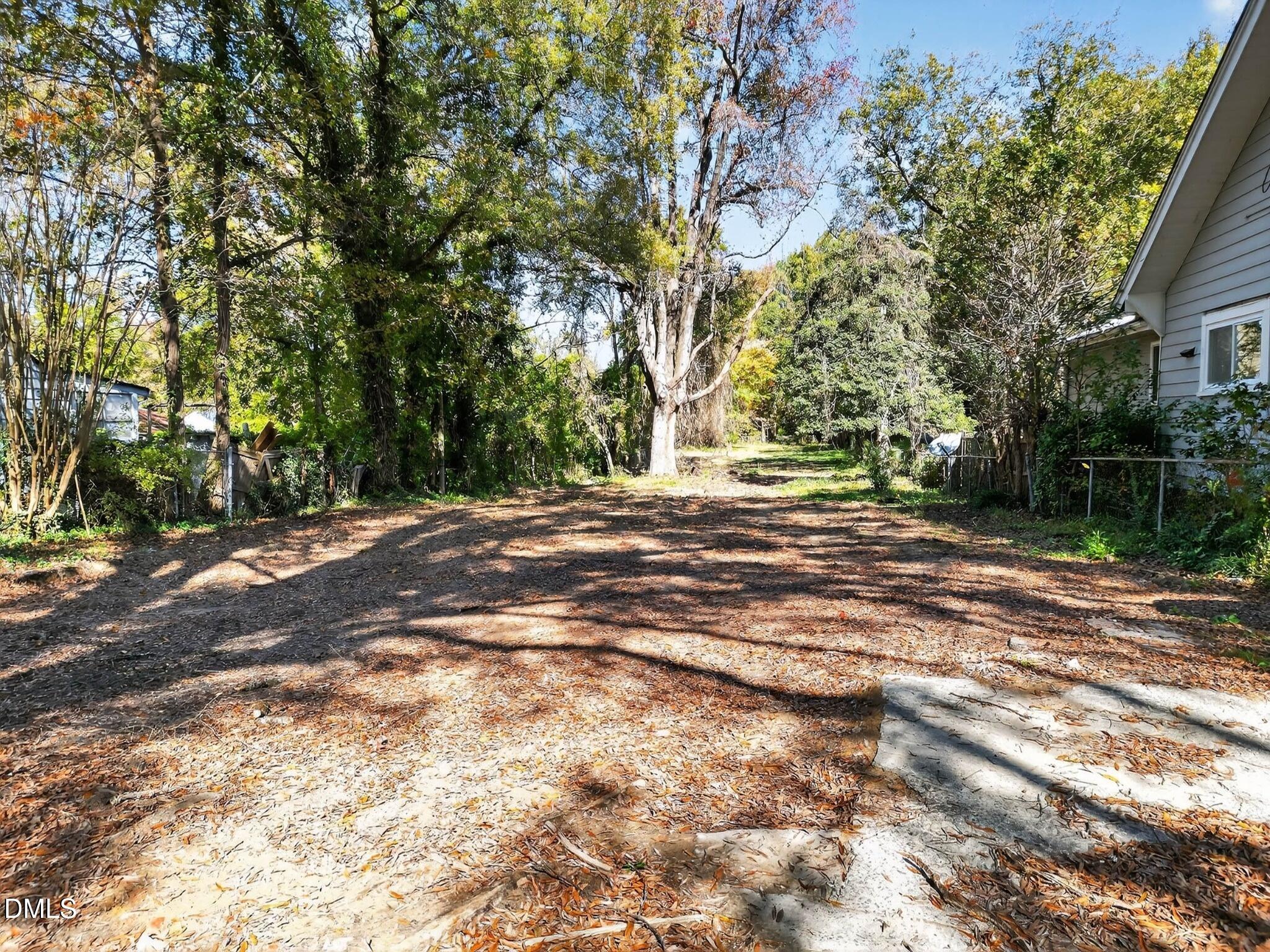 2711-a Ashe Street Property Photo 14