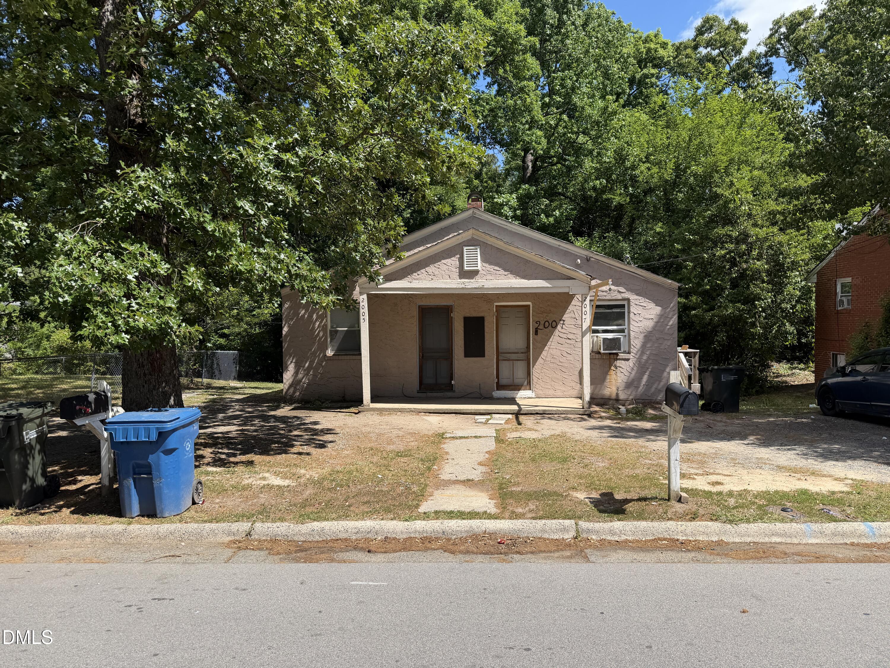 2005 Taylor Street Property Photo 4