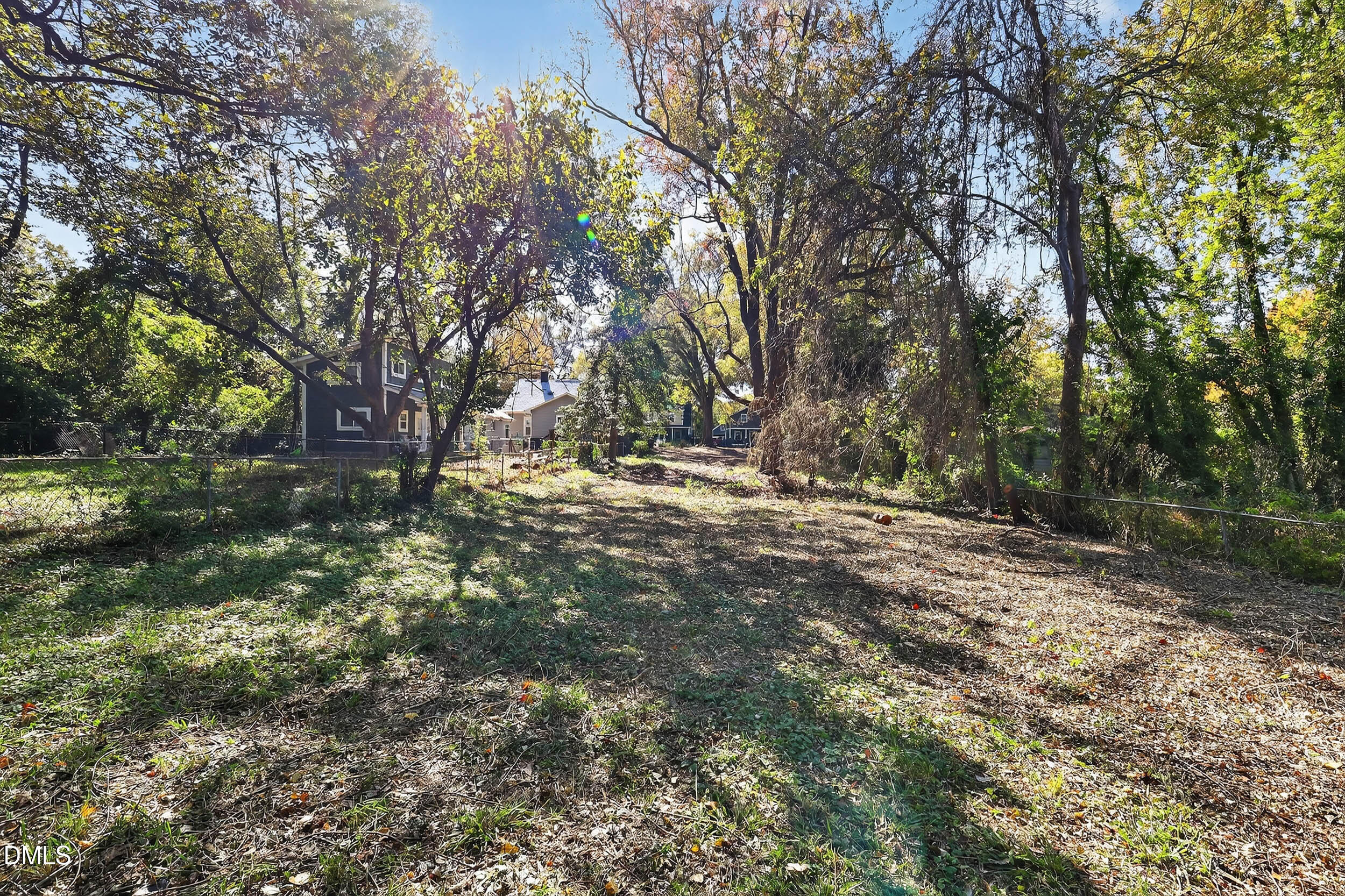 2711-c Ashe Street Property Photo 7
