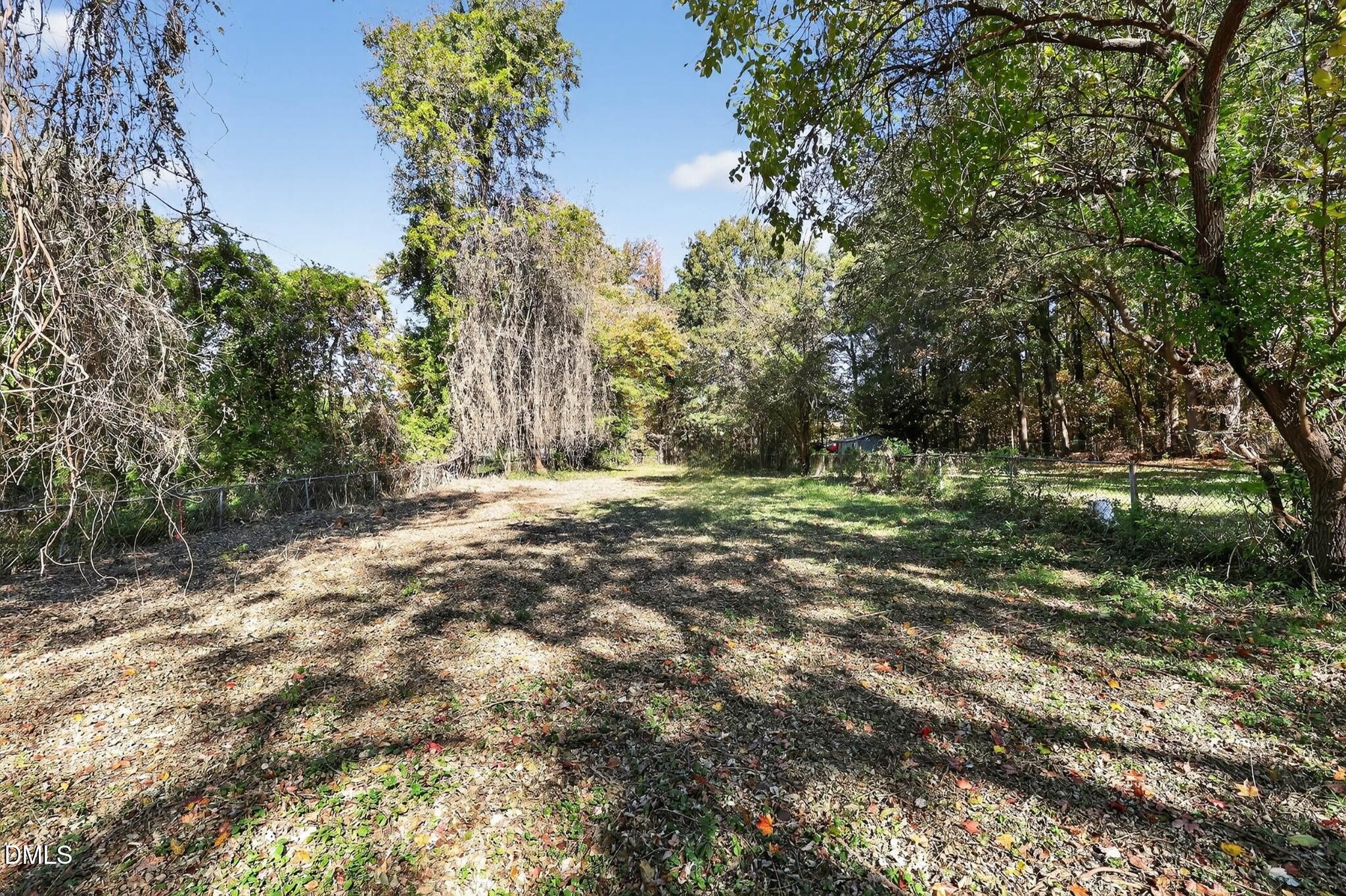 2711-c Ashe Street Property Photo 8