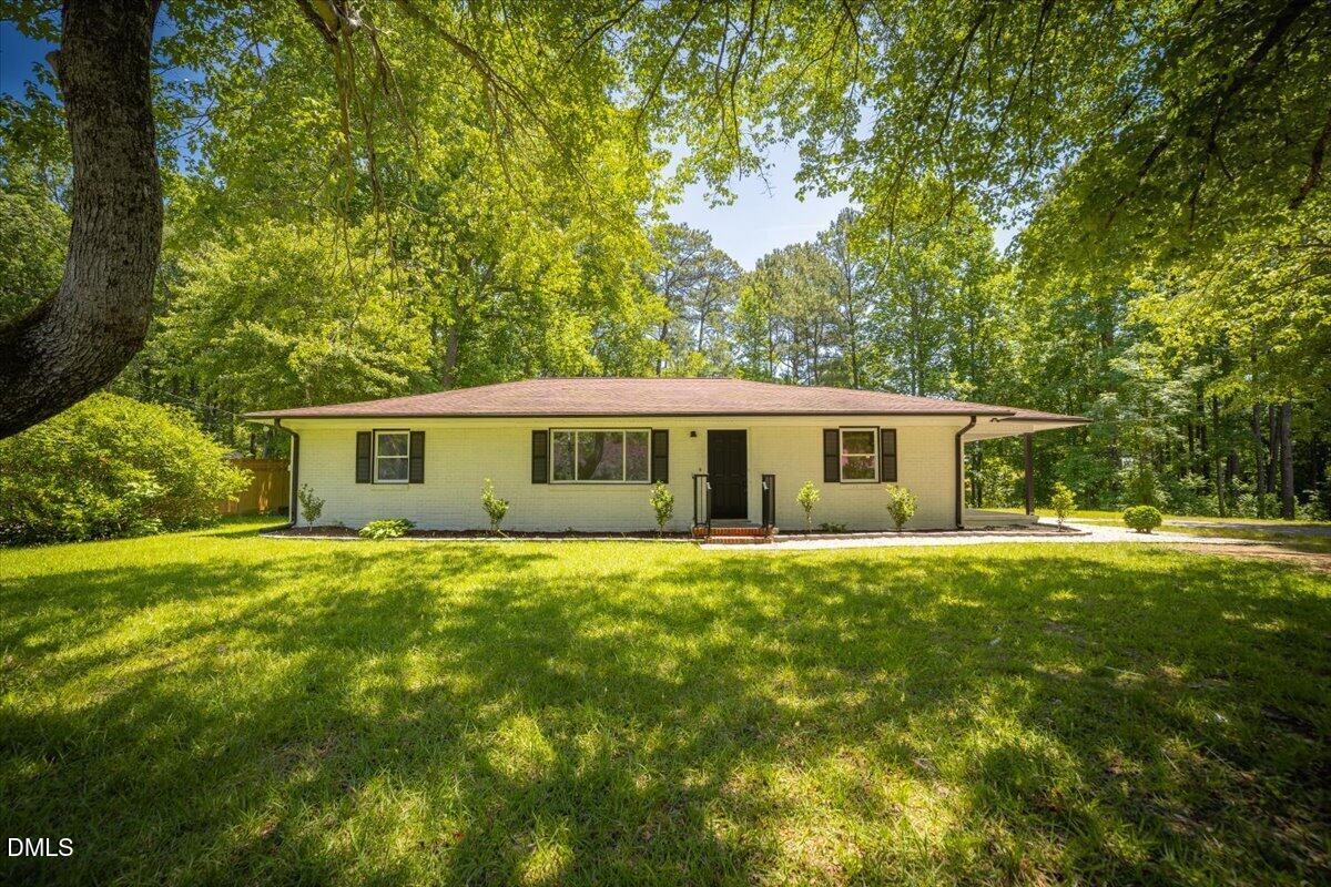 906 Circle Drive Property Photo 1