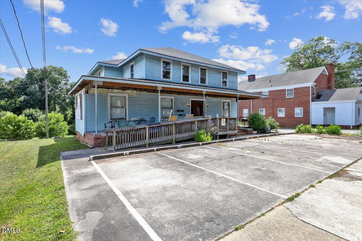206 E Church Street Property Photo 4