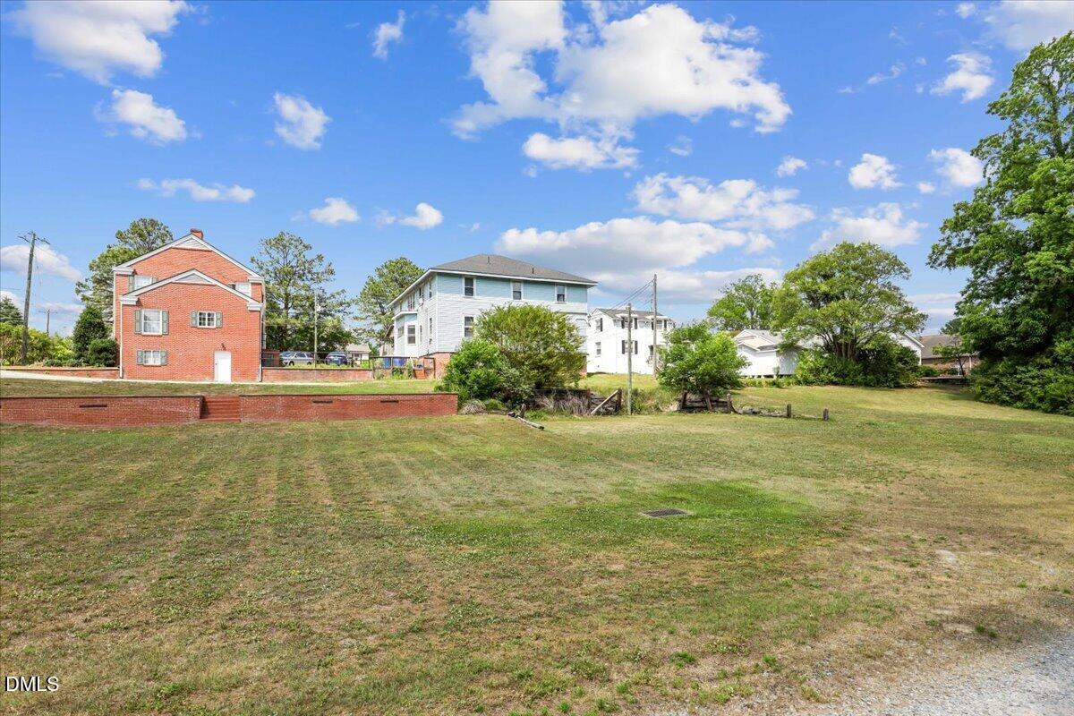 206 E Church Street Property Photo 7