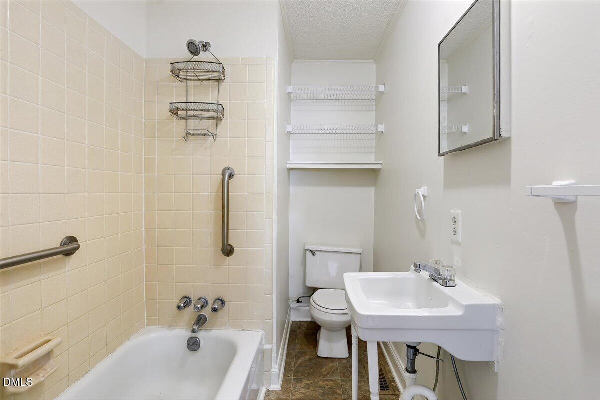 206 E Church Street Property Photo 37
