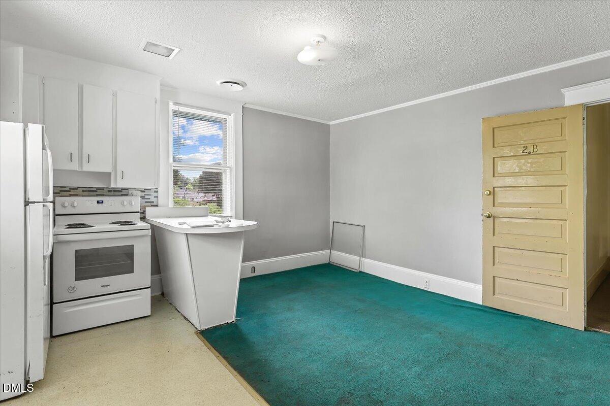 206 E Church Street Property Photo 40