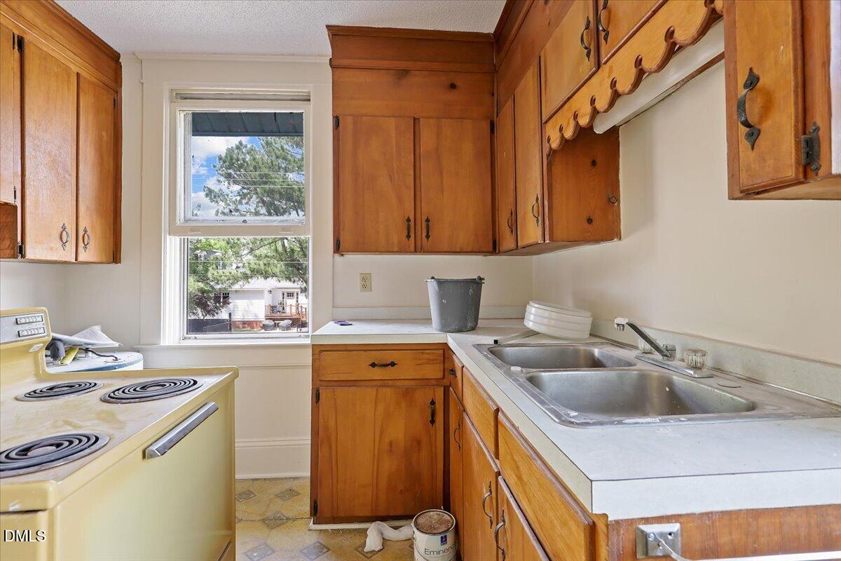 206 E Church Street Property Photo 52