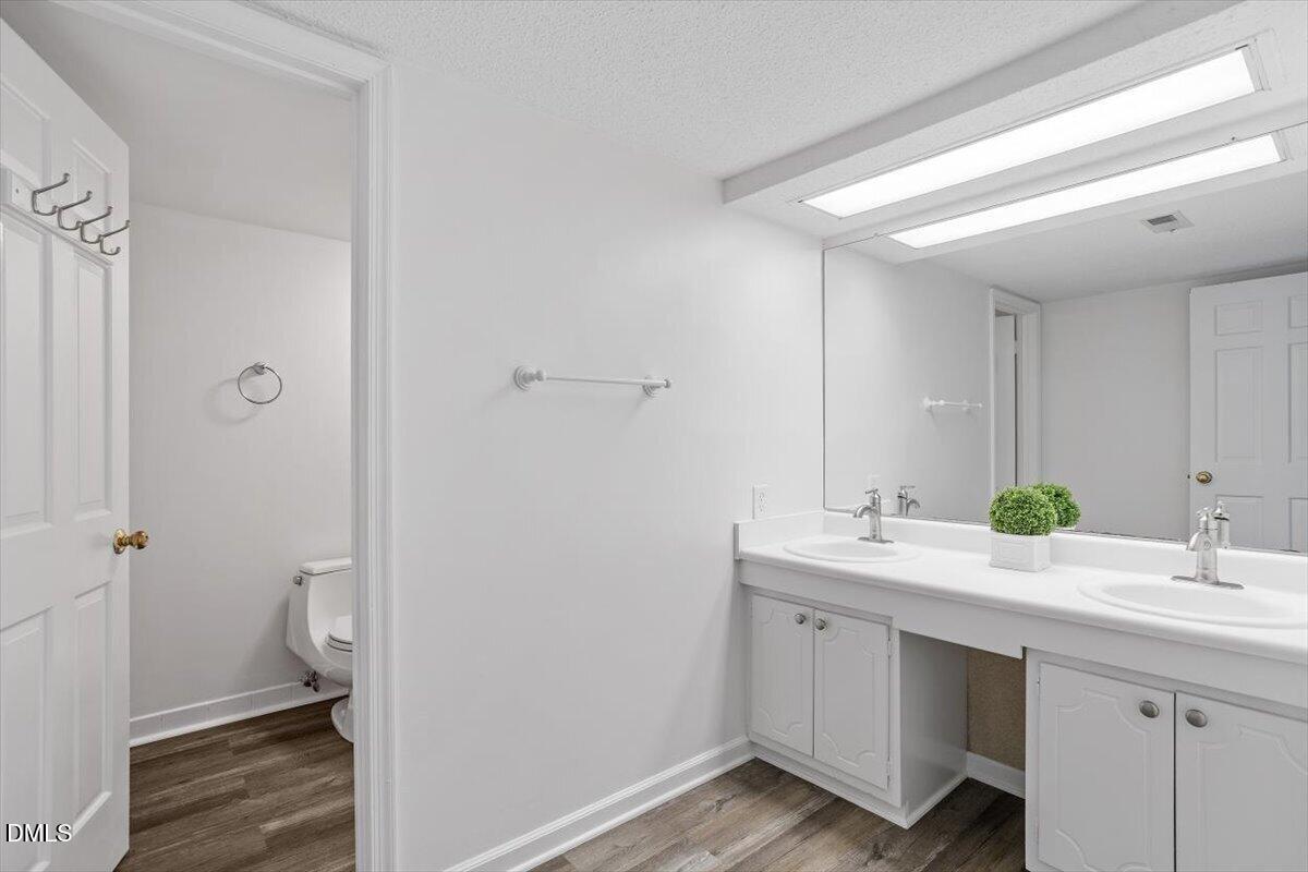 1917 Front Street # 4d Property Photo 21