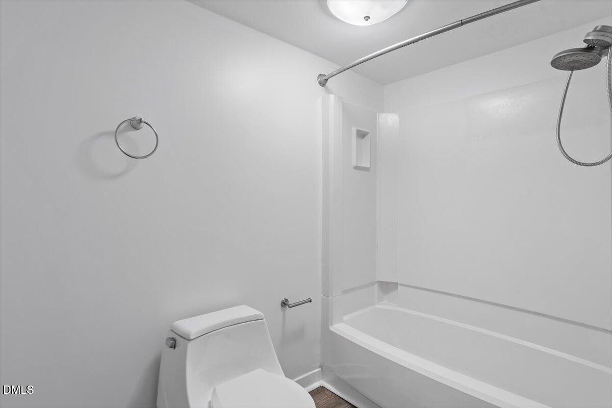 1917 Front Street # 4d Property Photo 22
