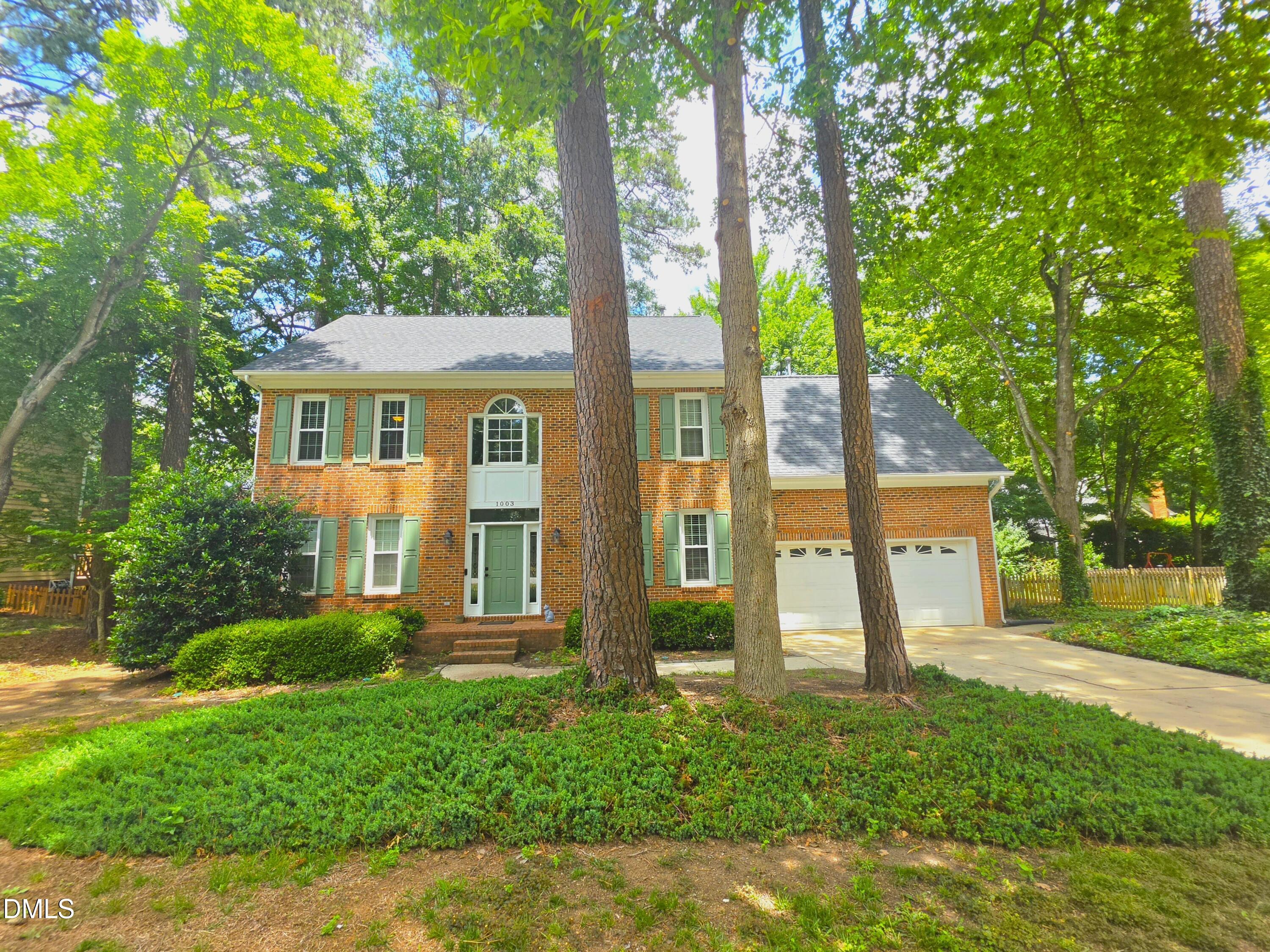 1003 Inglenook Place Property Photo 3