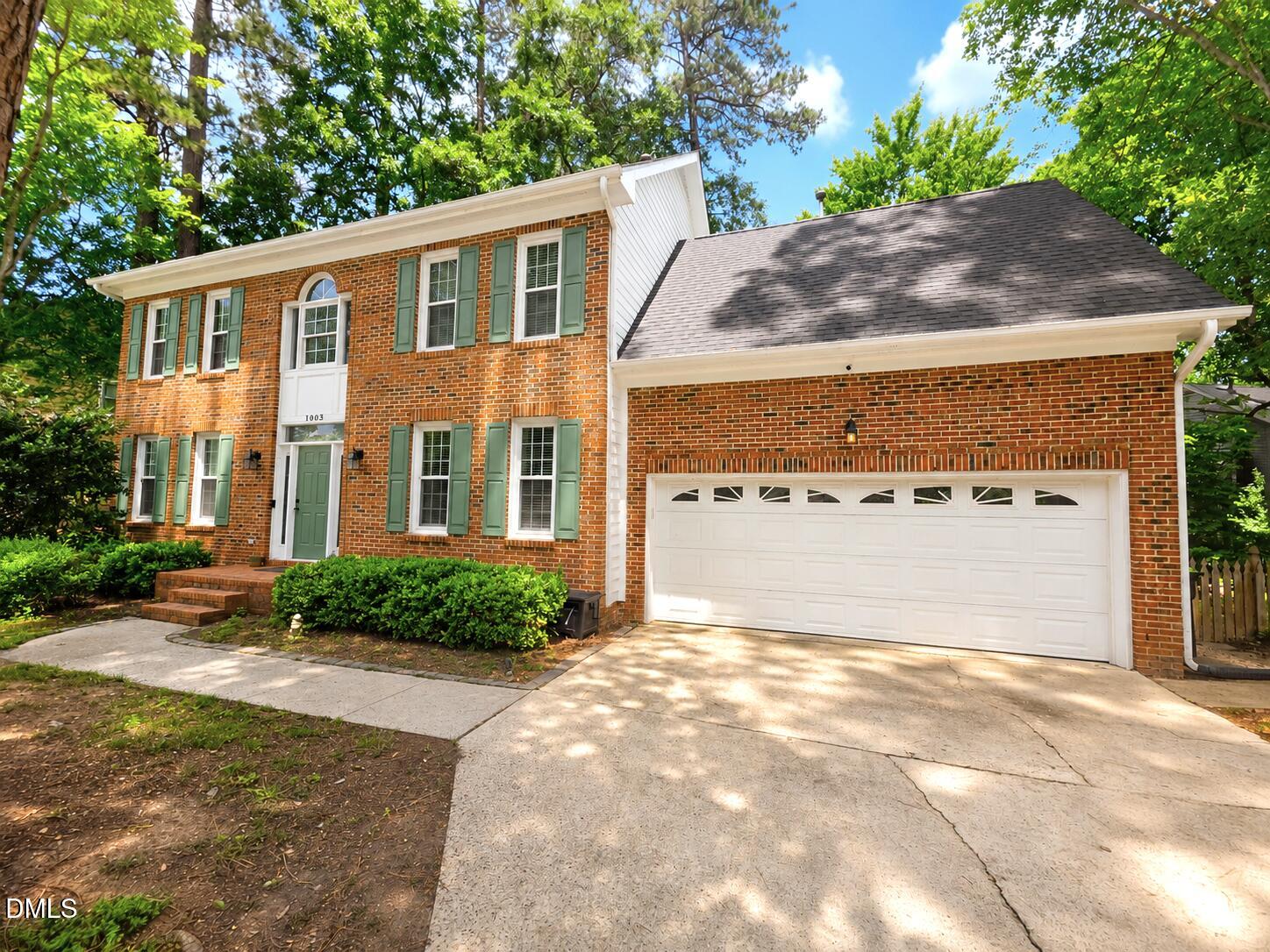 1003 Inglenook Place Property Photo 4