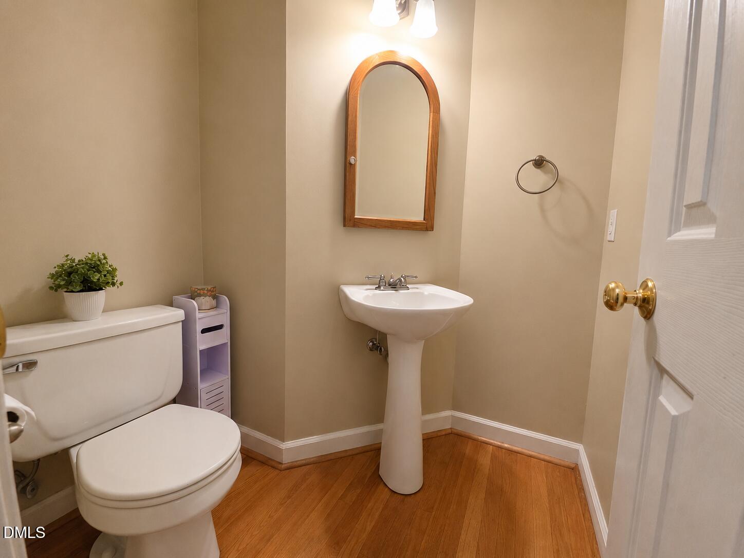 1003 Inglenook Place Property Photo 13