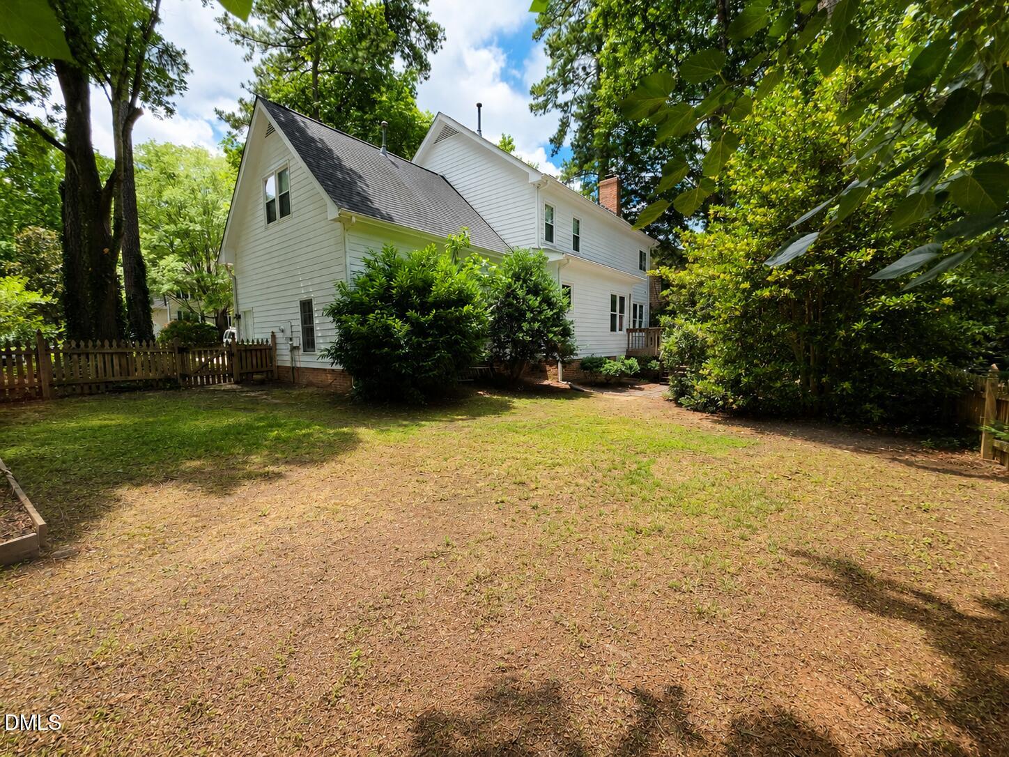 1003 Inglenook Place Property Photo 33