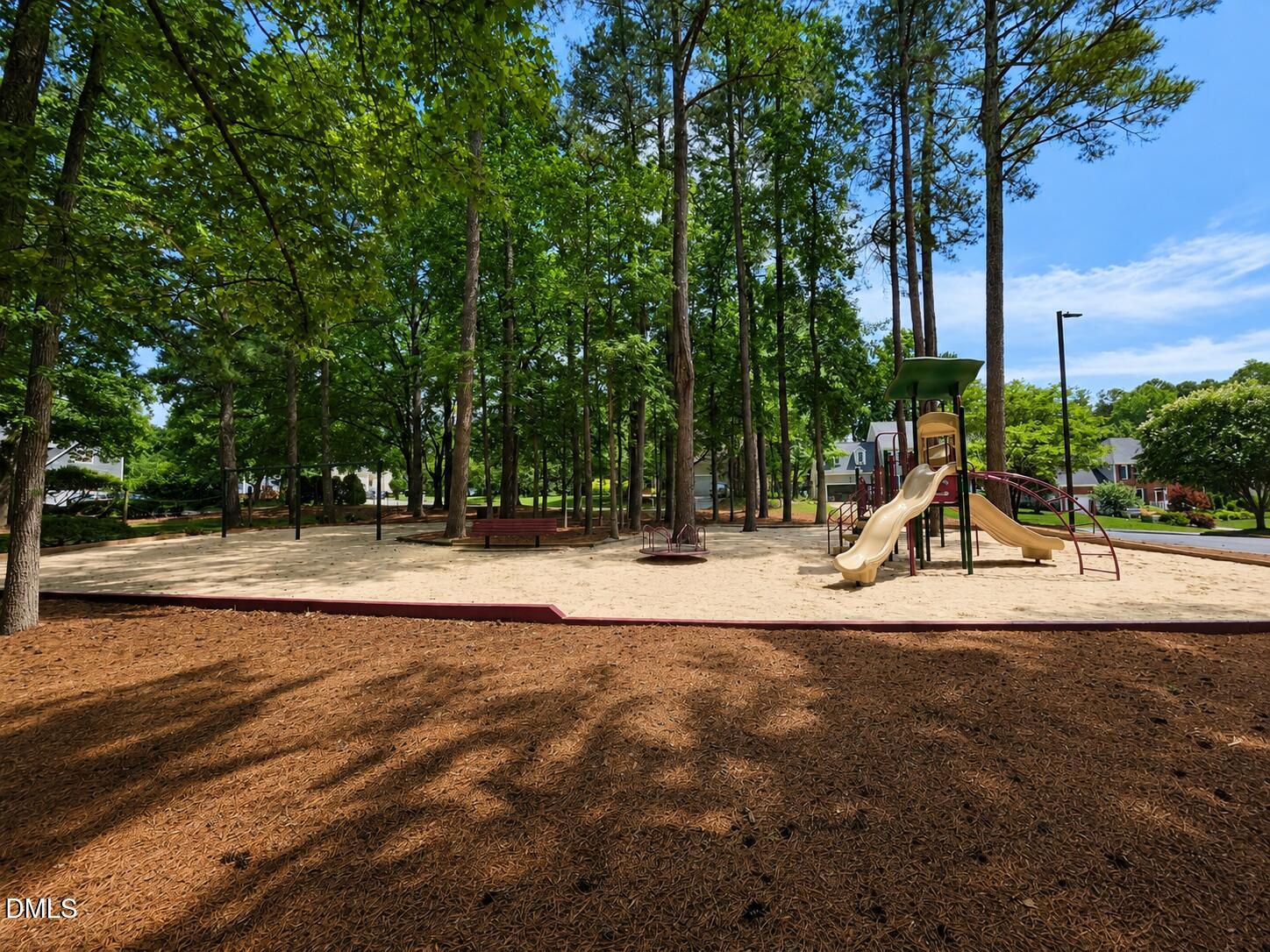 1003 Inglenook Place Property Photo 44