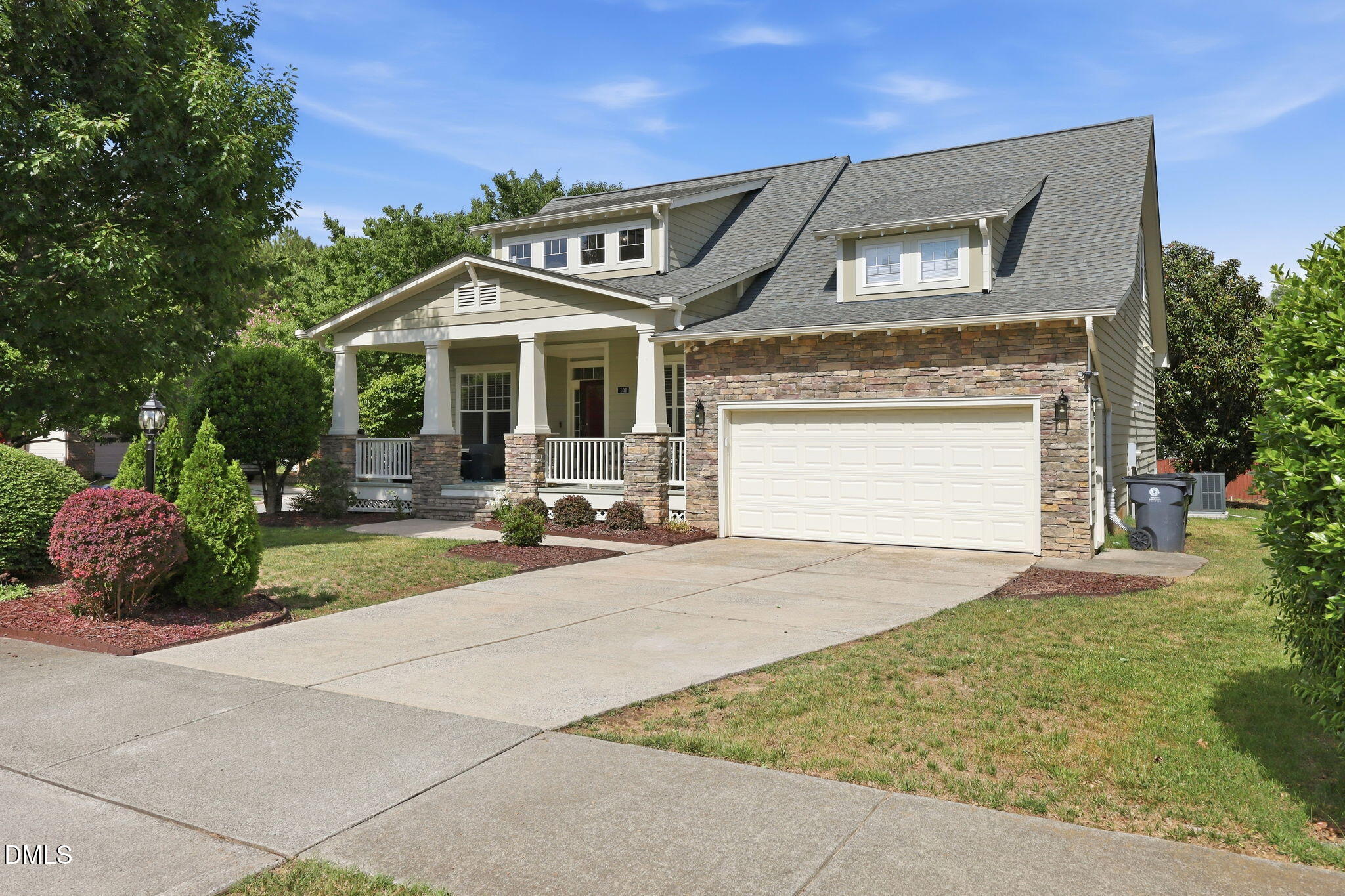 101 Bayless Ridge Court Property Photo 2