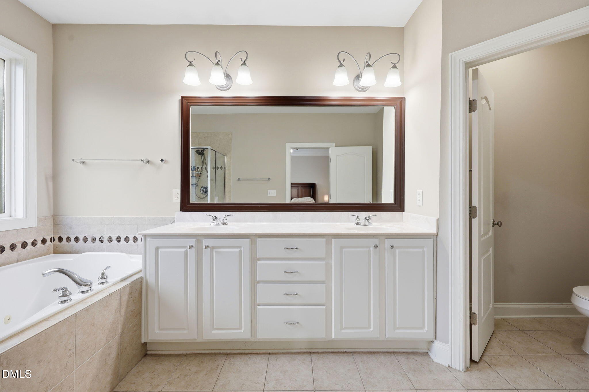 101 Bayless Ridge Court Property Photo 20