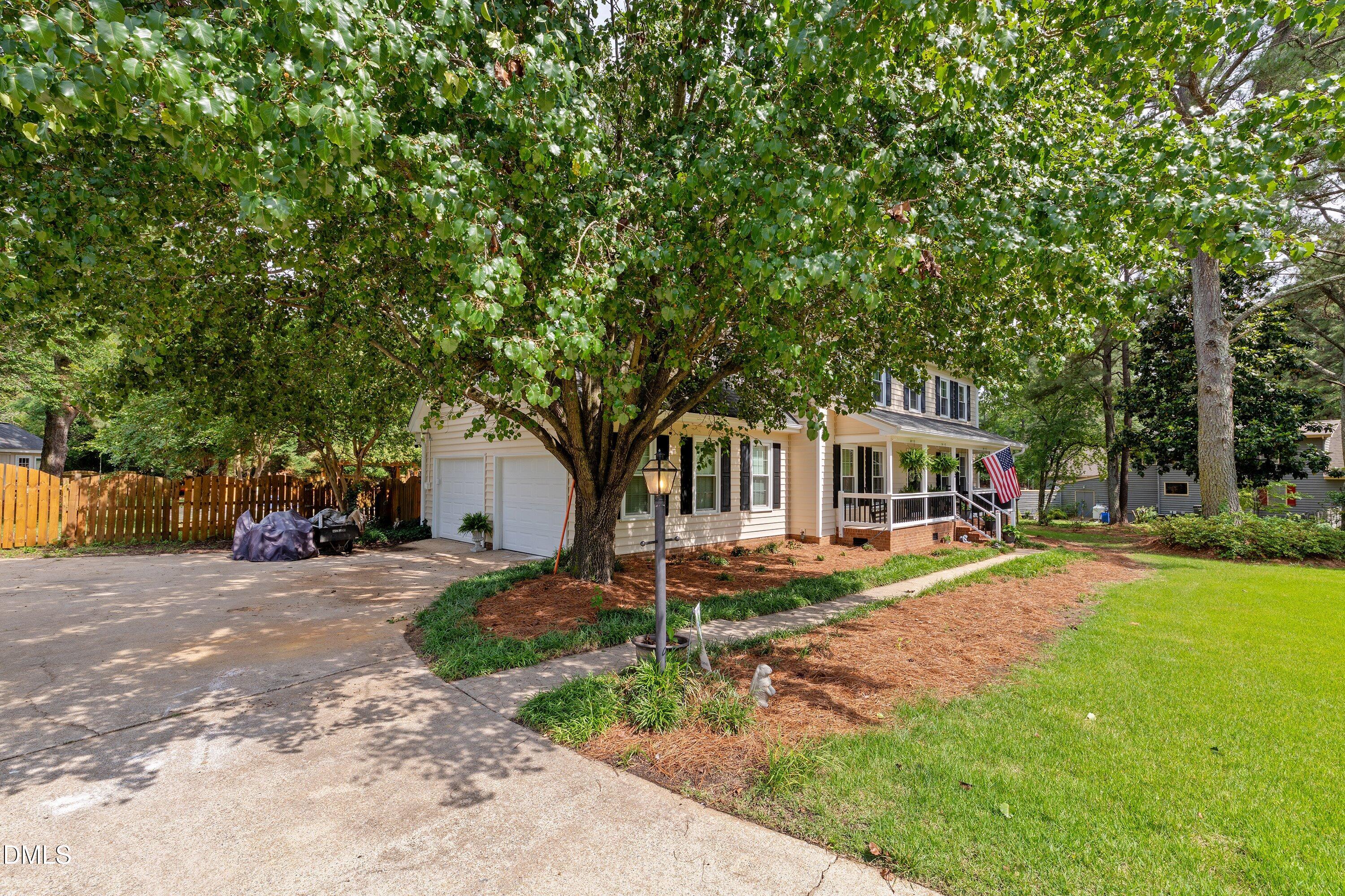 2802 Camfield Place Property Photo 3