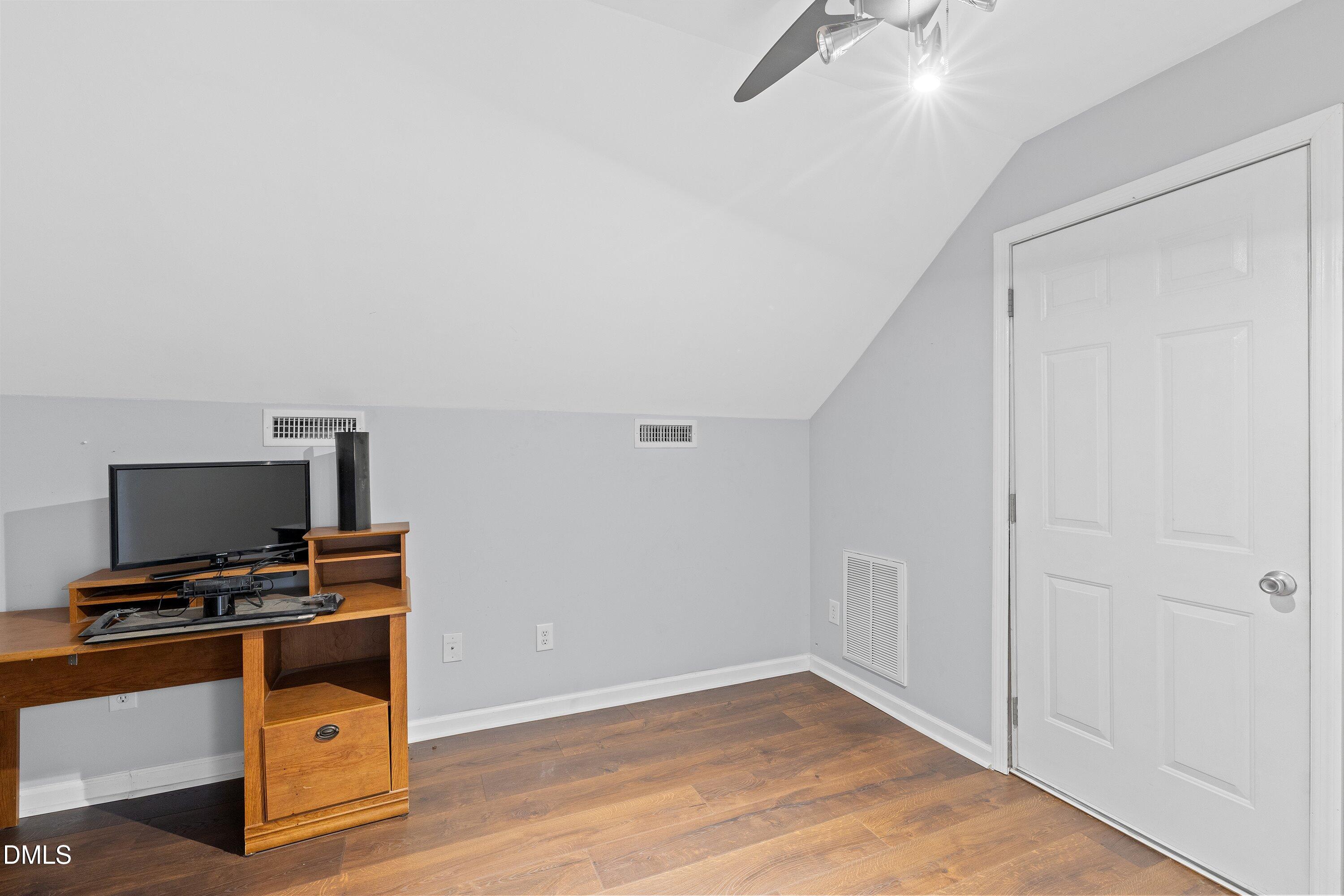 2802 Camfield Place Property Photo 29