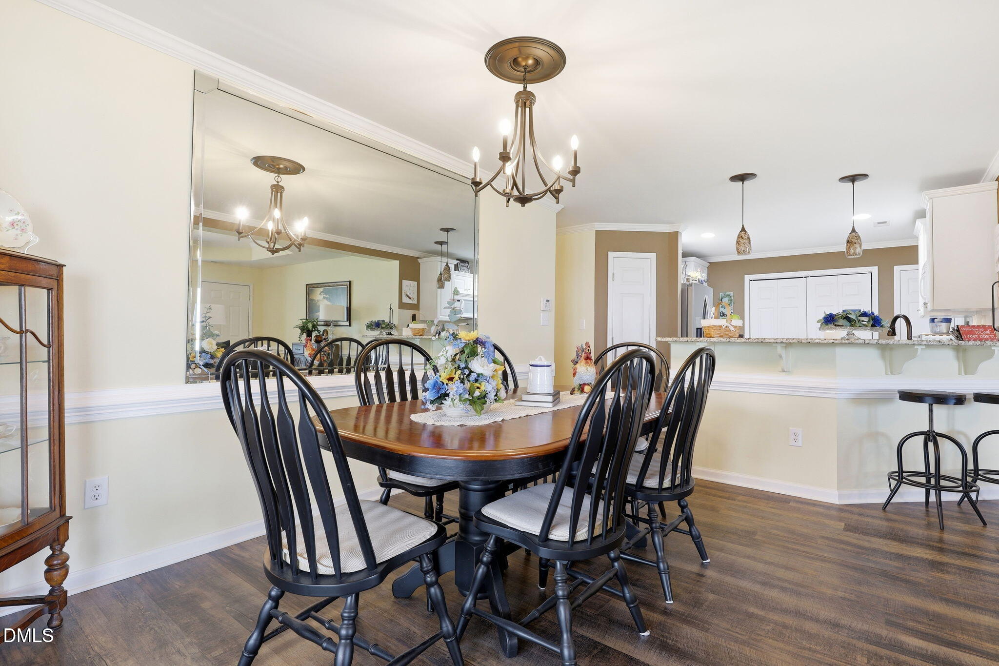 150 Glen Almond Court Property Photo 6