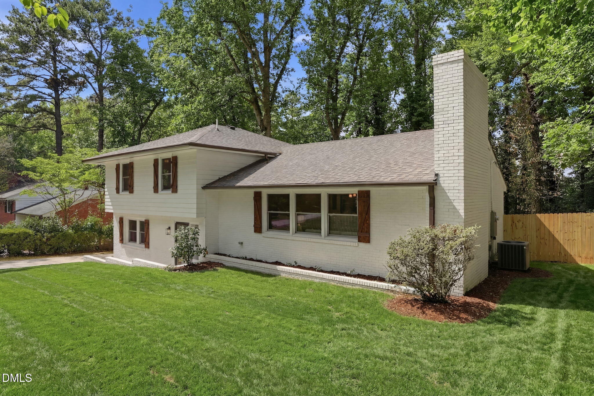1810 Varnell Avenue Property Photo 3