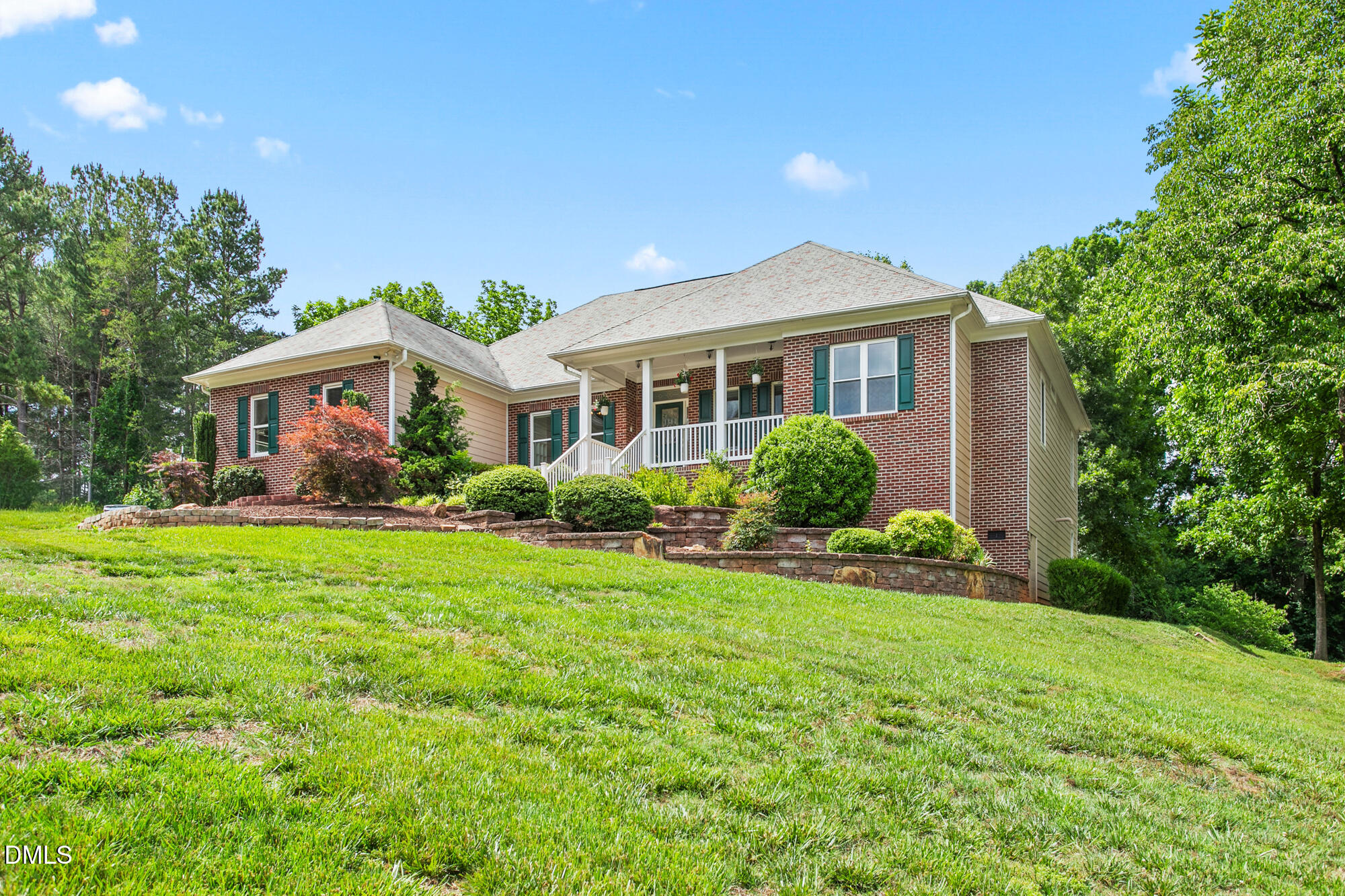 2648 Millbrook Drive Property Photo 3
