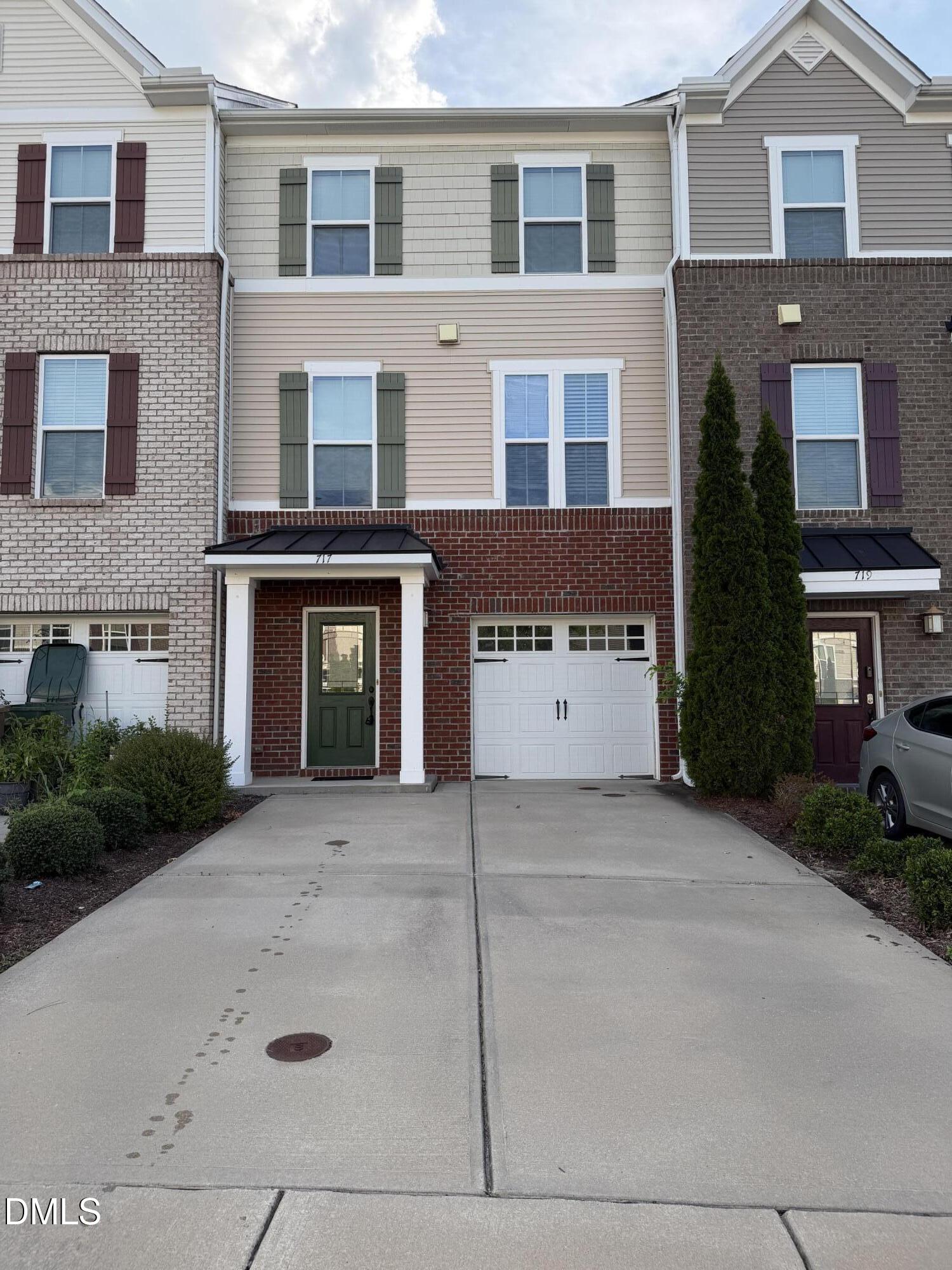 717 Suffield Way Property Photo 1
