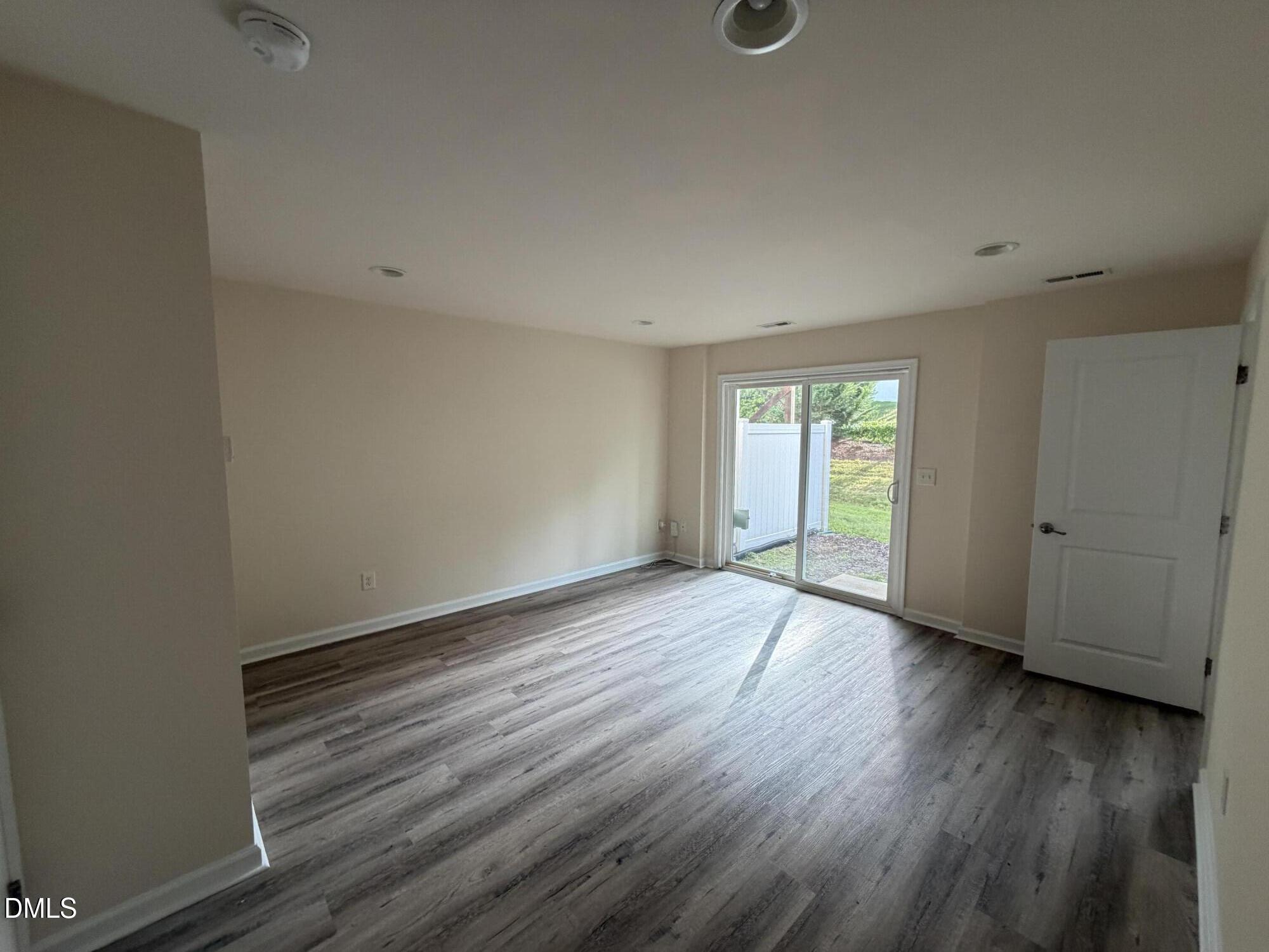 717 Suffield Way Property Photo 19