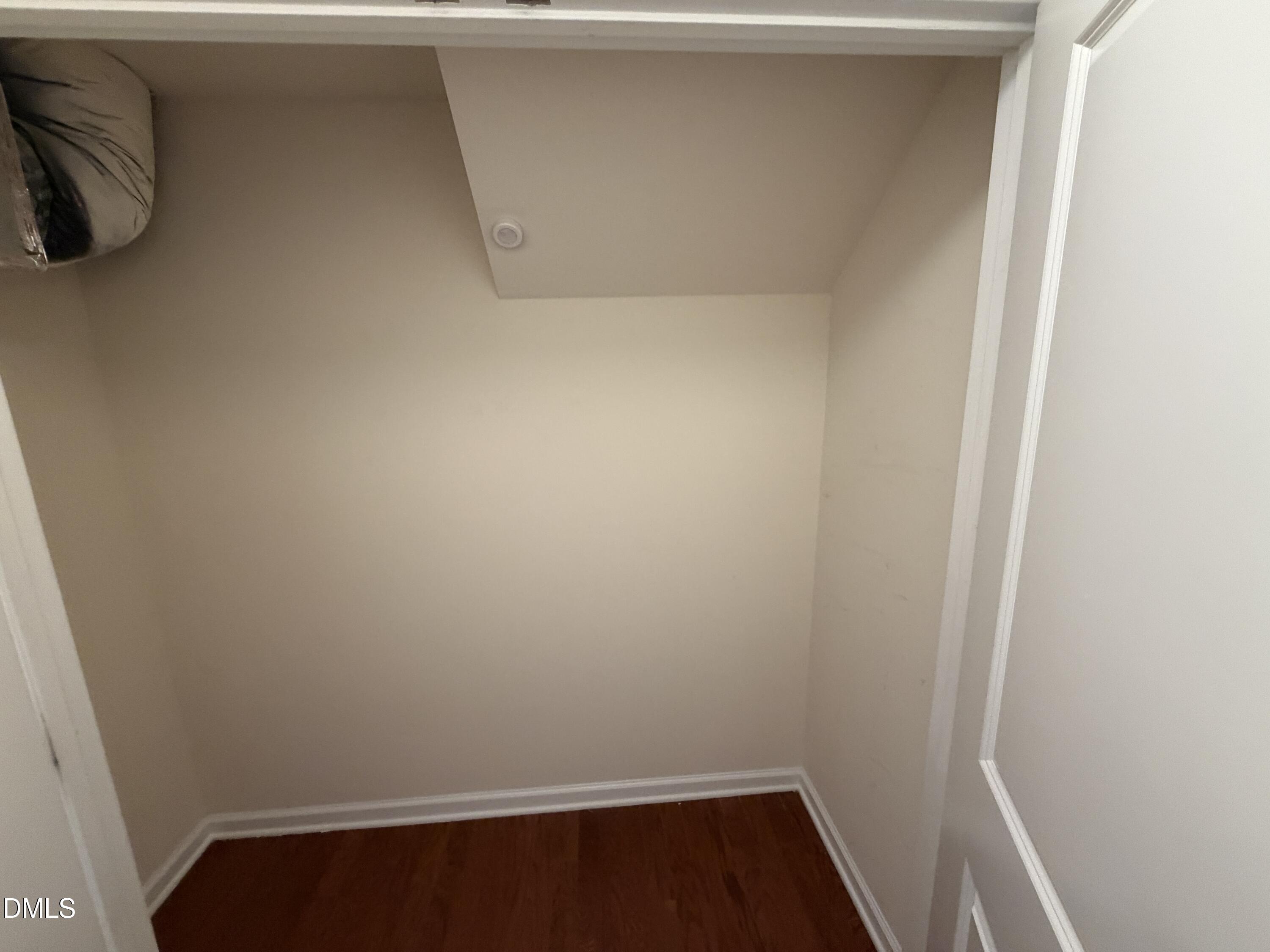 717 Suffield Way Property Photo 24
