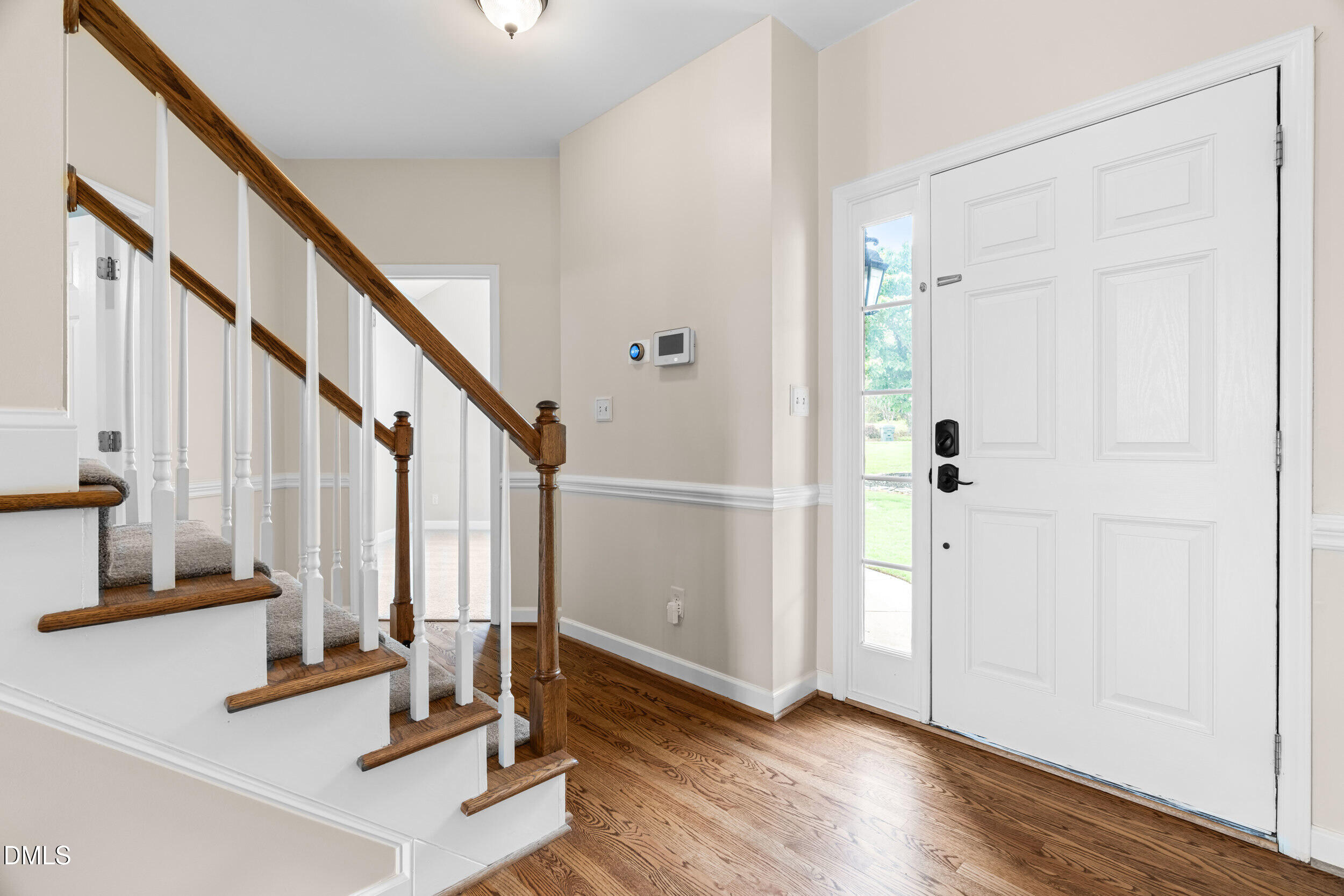 744 Seastone Street Property Photo 6