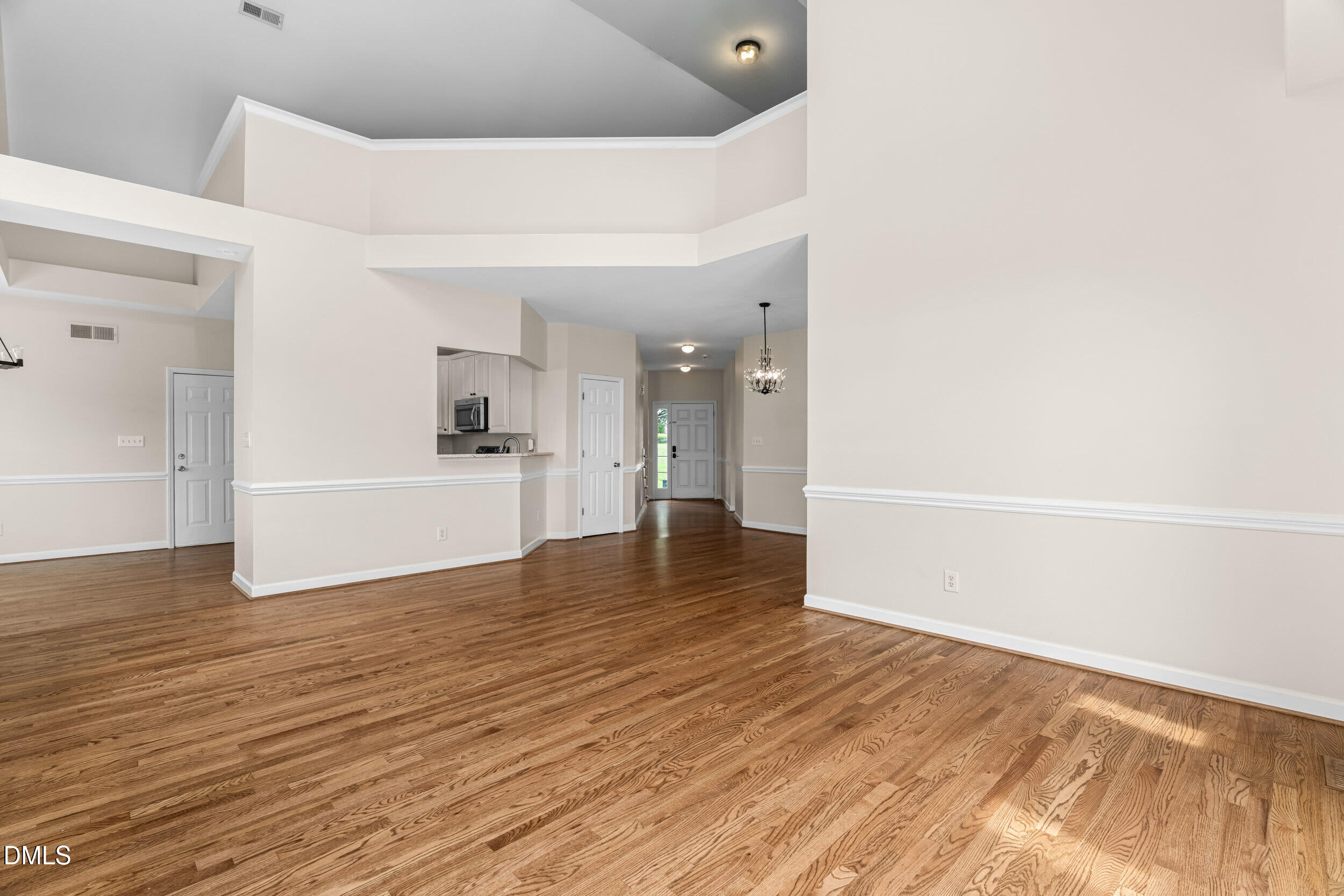 744 Seastone Street Property Photo 10