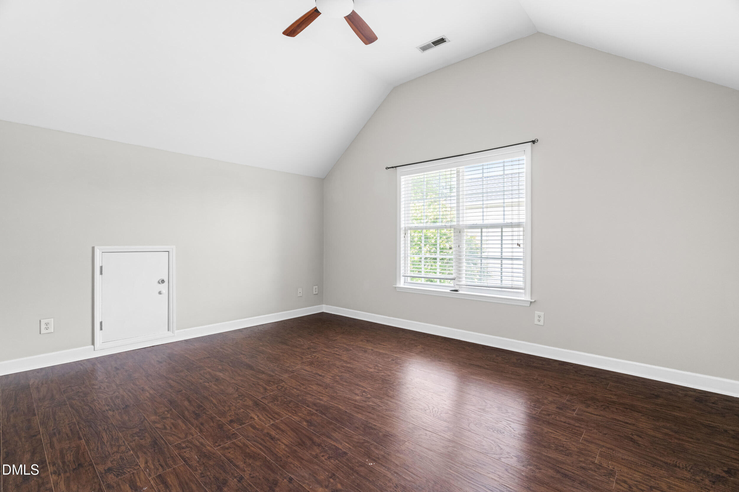 744 Seastone Street Property Photo 20