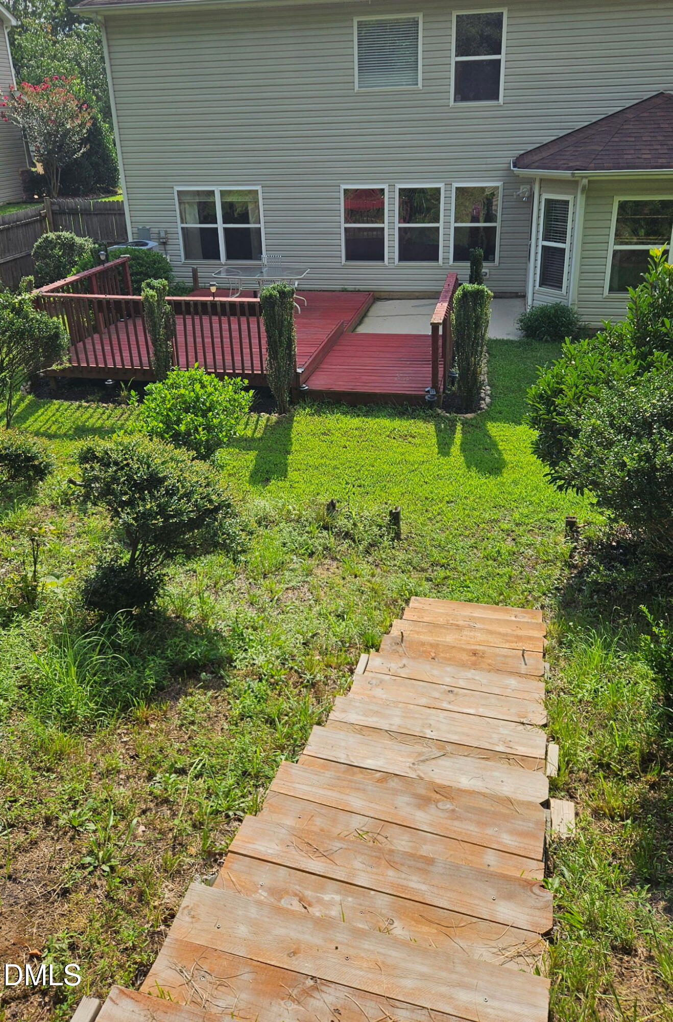 100 Dockrail Court Property Photo 14