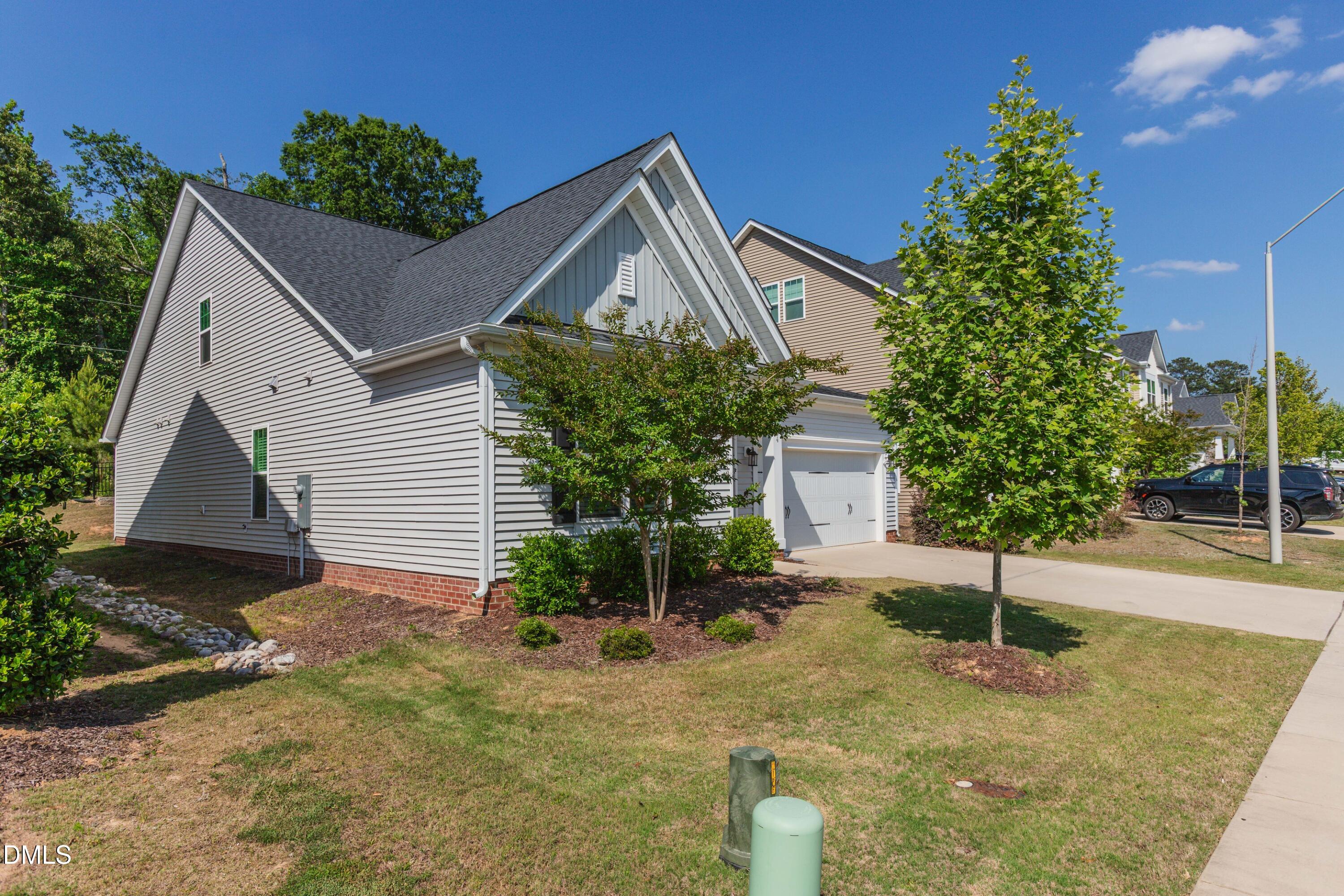 154 Durie Way Property Photo 6