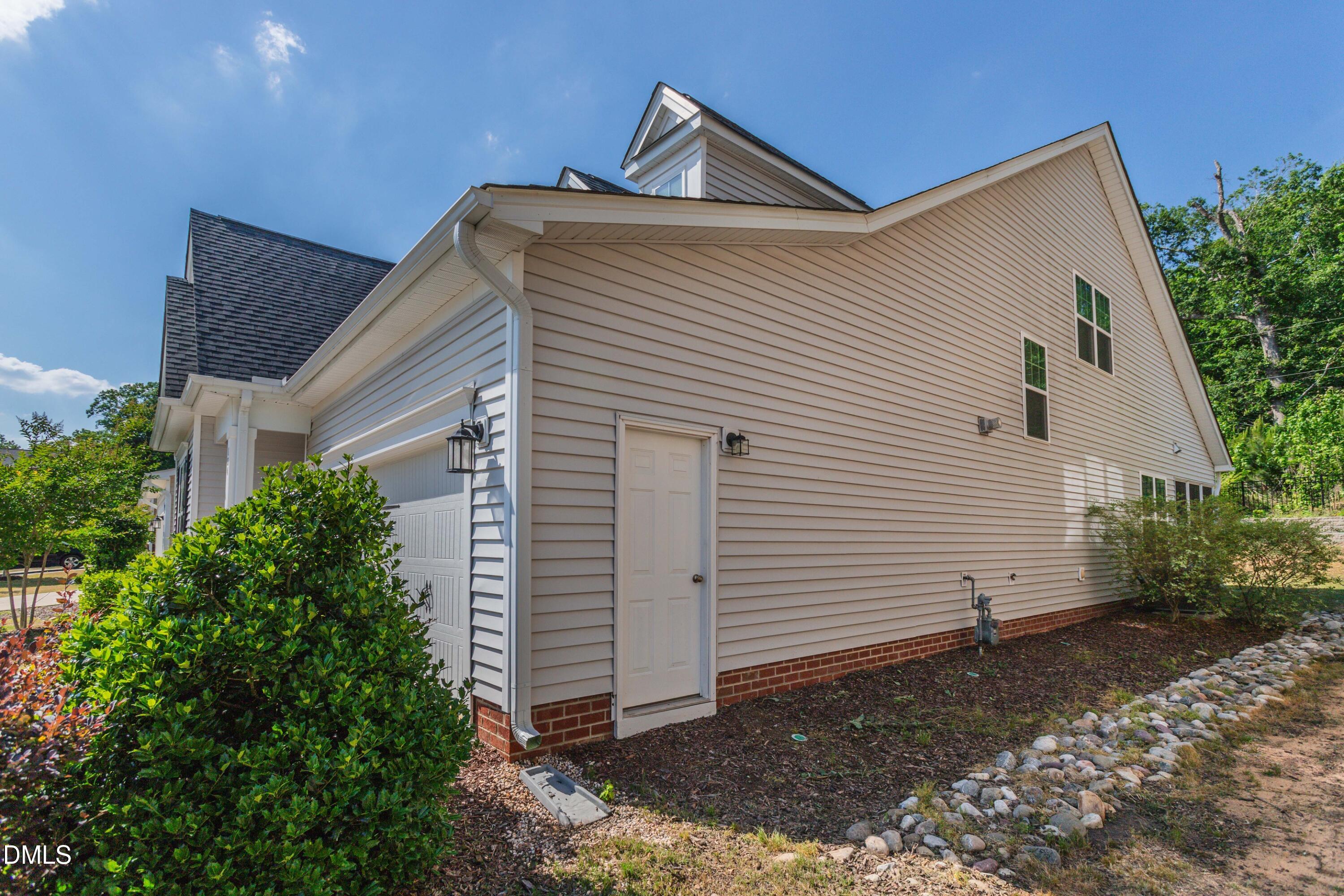 154 Durie Way Property Photo 30