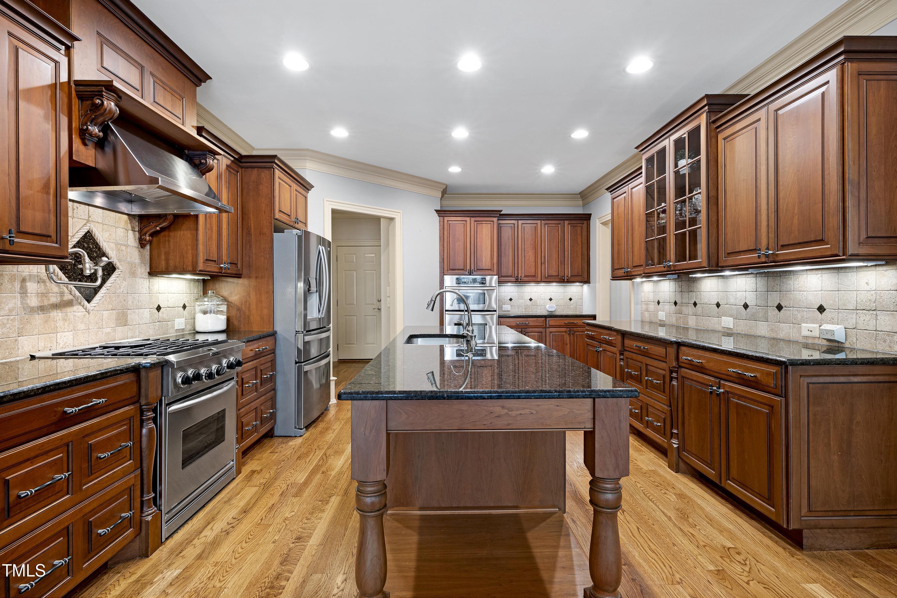 3740 Westbury Lake Drive Property Photo 16