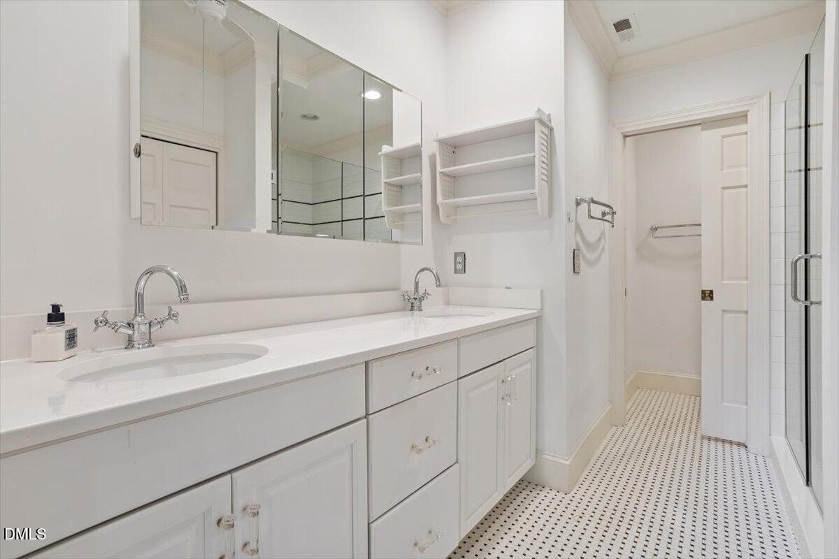 2626 Dover Road Property Photo 25
