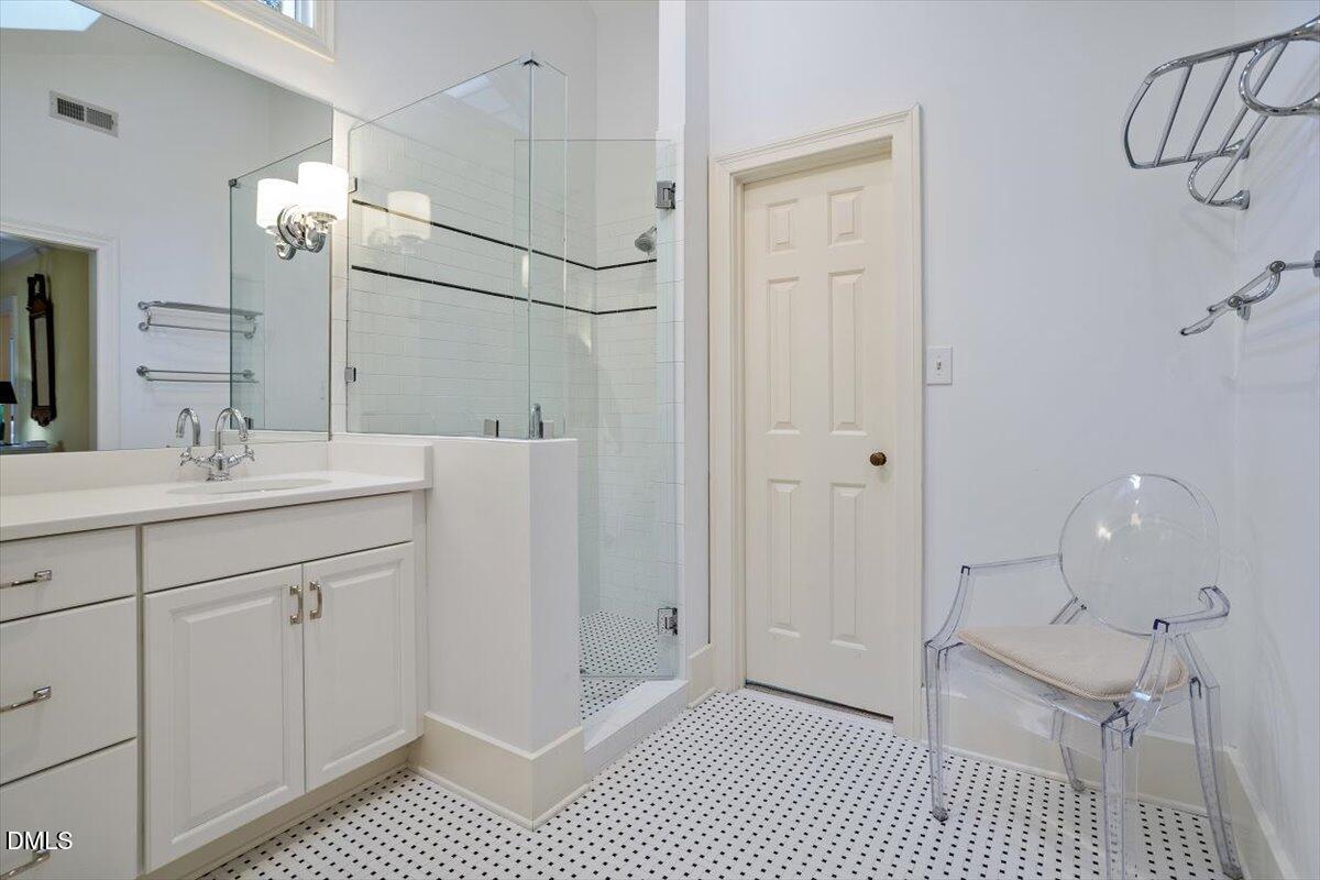 2626 Dover Road Property Photo 33
