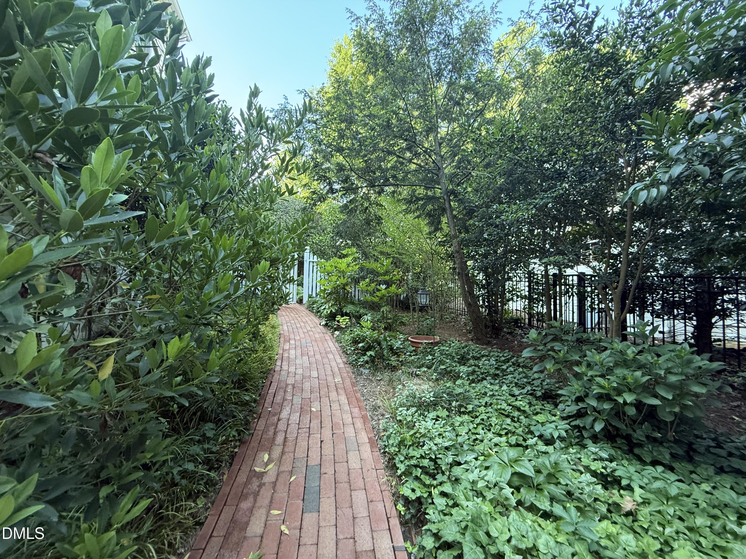 2626 Dover Road Property Photo 46