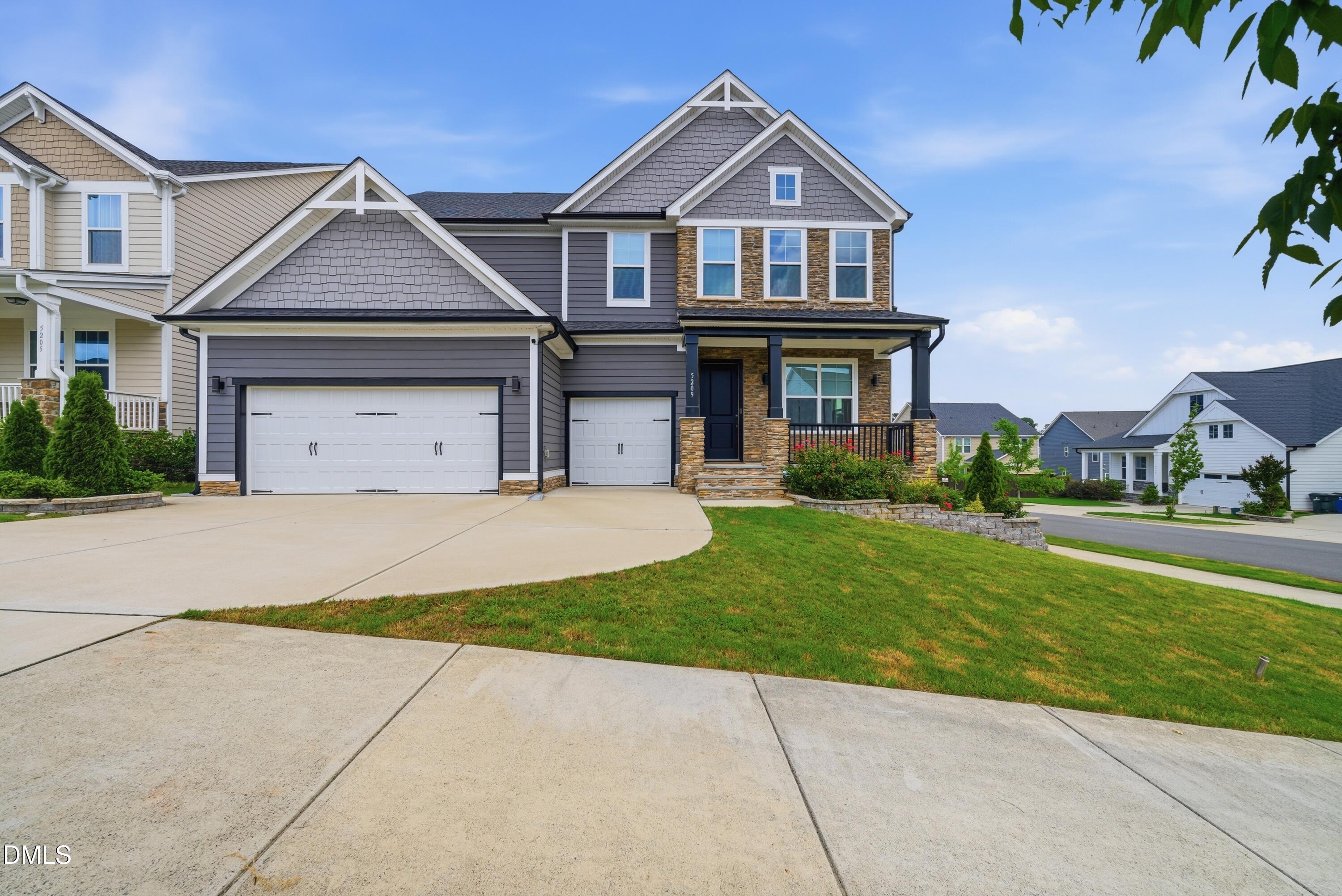 5209 Windmere Chase Drive Property Photo 1