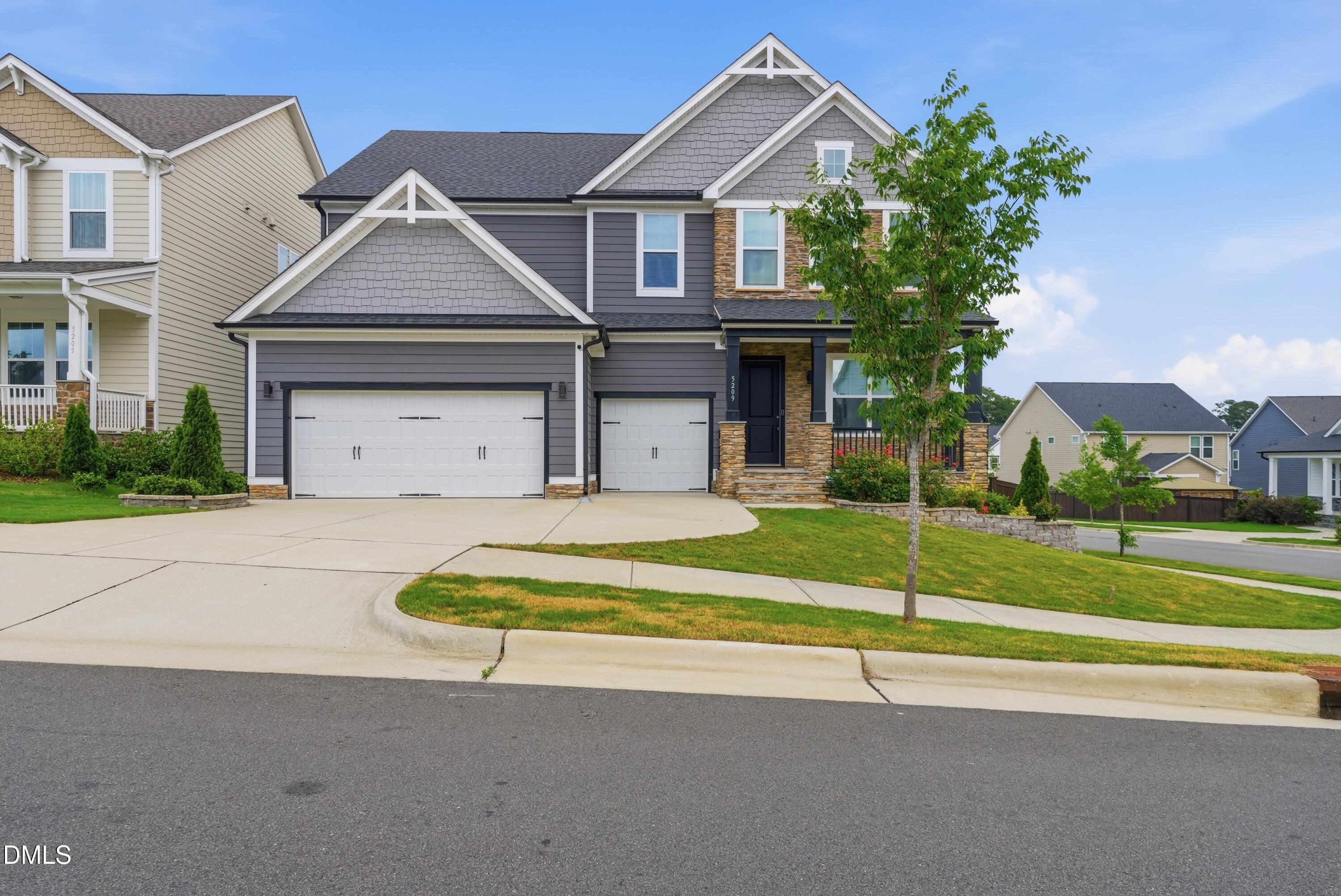 5209 Windmere Chase Drive Property Photo 3