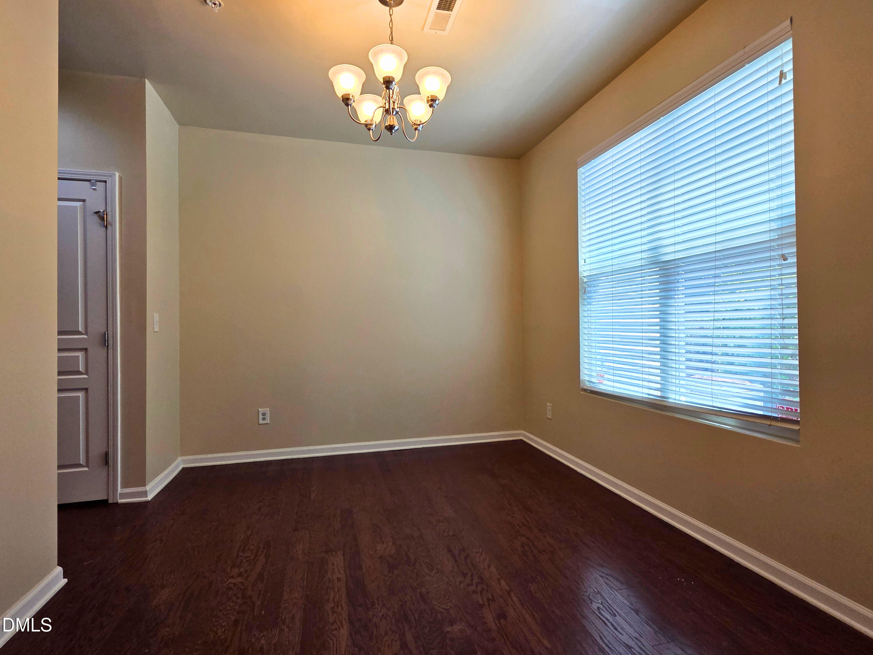 202 Stockton Gorge Property Photo 8