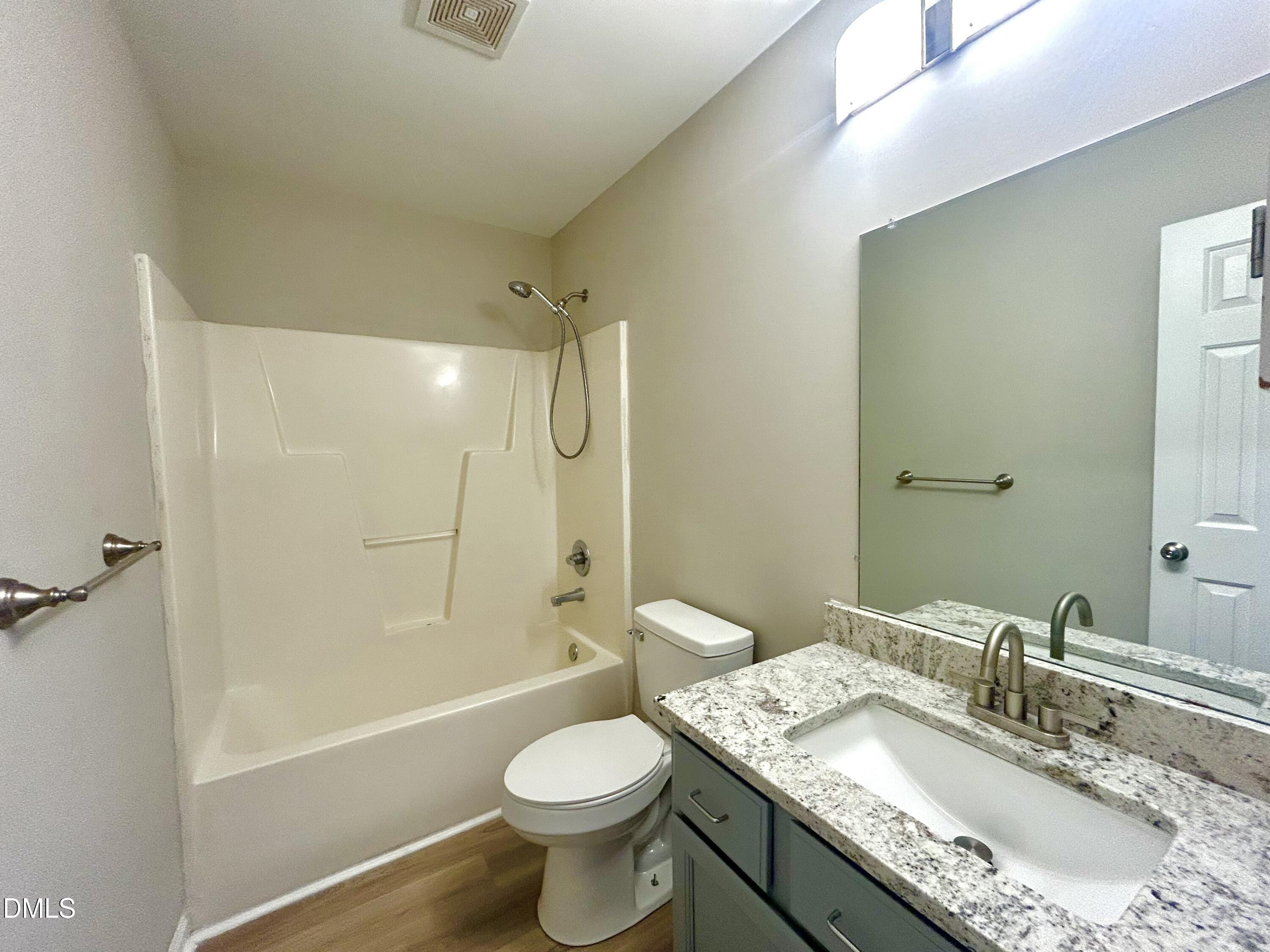 5728 Woof Place Property Photo 9