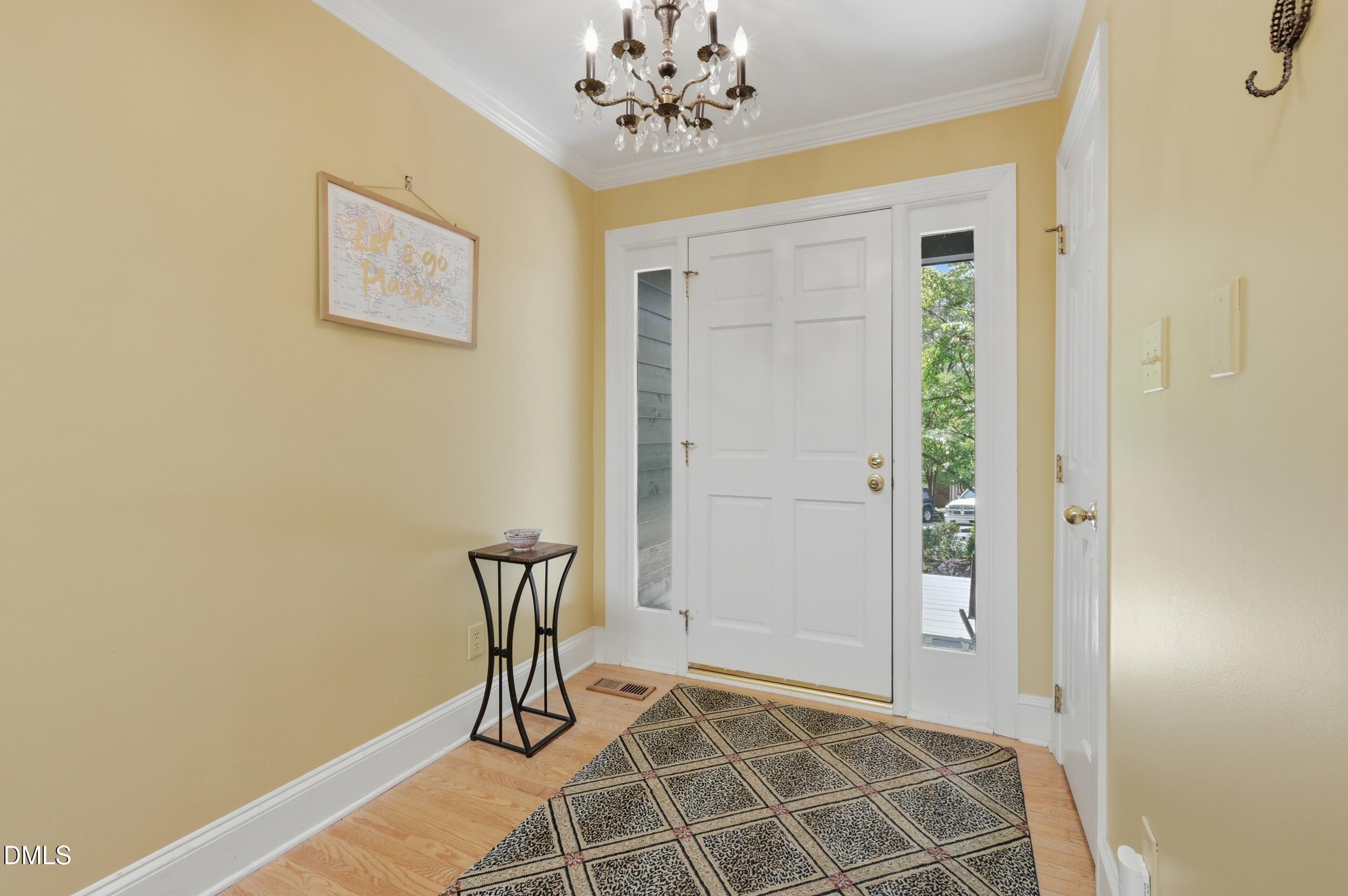 7514 Wellesley Park S Property Photo 5
